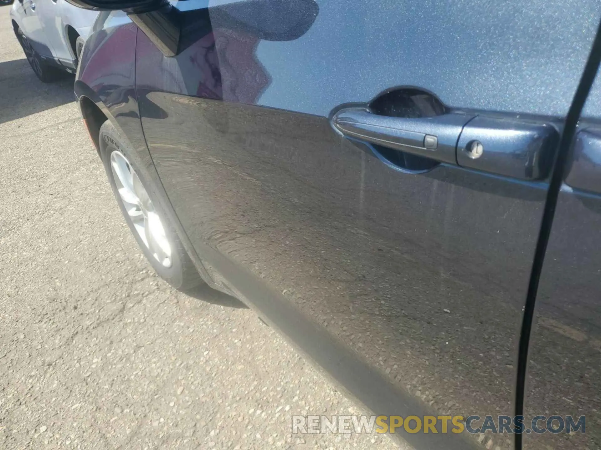 5 Photograph of a damaged car 2C4RC3FG3MR566024 CHRYSLER PACIFICA 2021