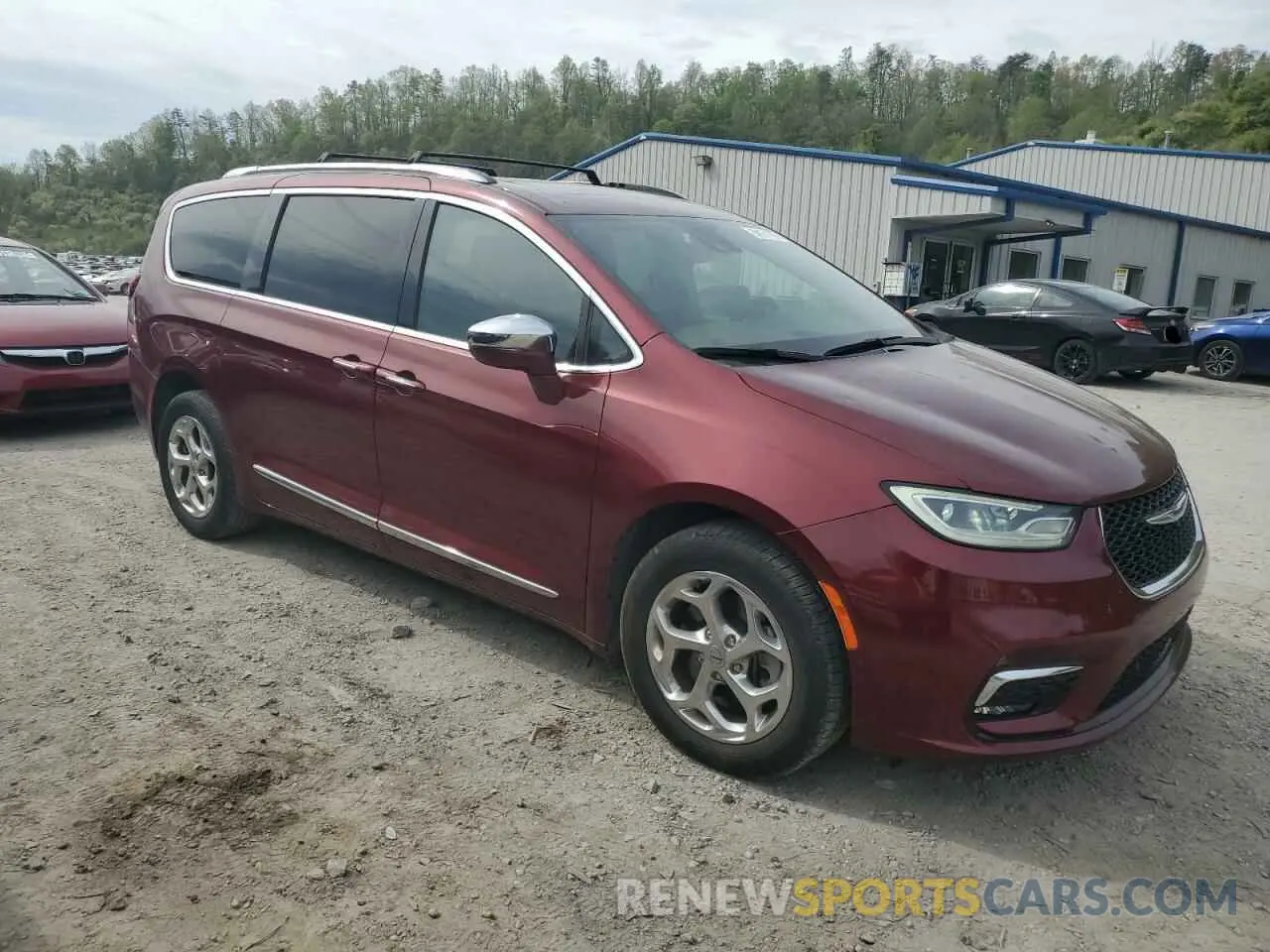 4 Photograph of a damaged car 2C4RC3GG7MR573184 CHRYSLER PACIFICA 2021