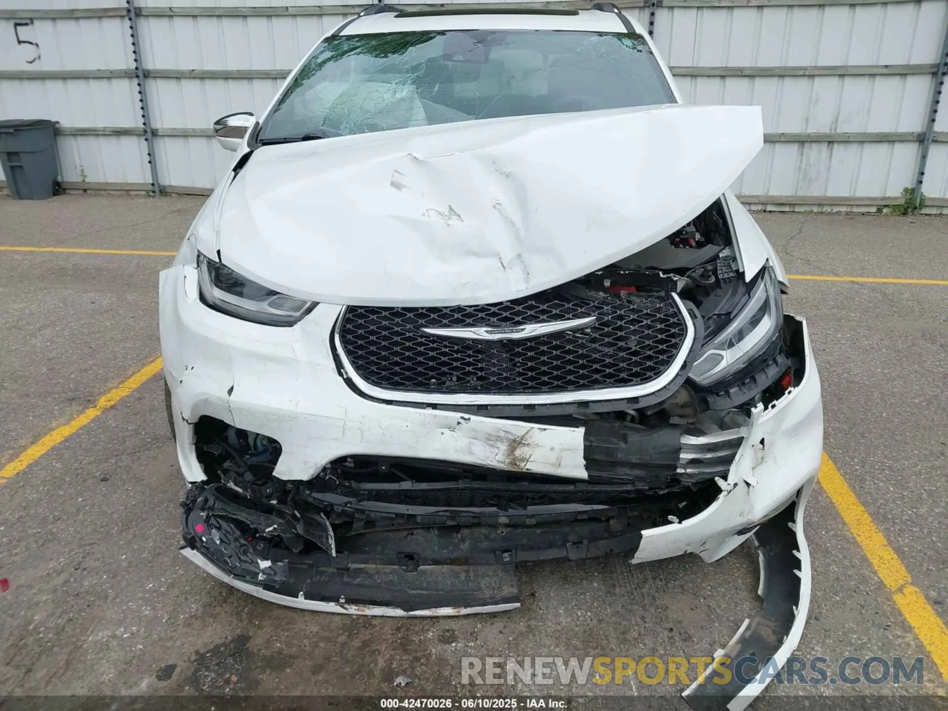 6 Photograph of a damaged car 2C4RC3GG8MR508358 CHRYSLER PACIFICA 2021