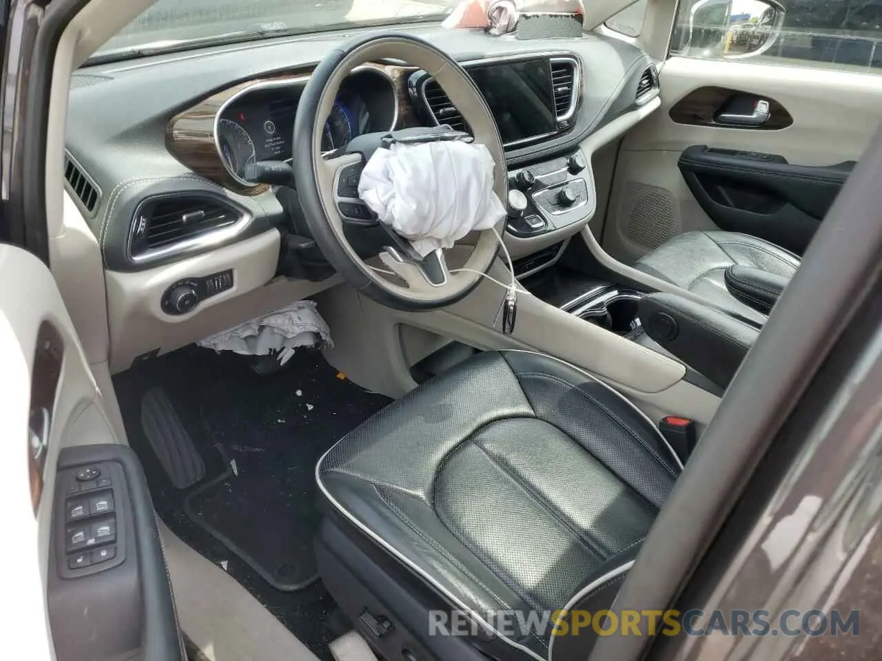 8 Photograph of a damaged car 2C4RC3GGXMR595485 CHRYSLER PACIFICA 2021