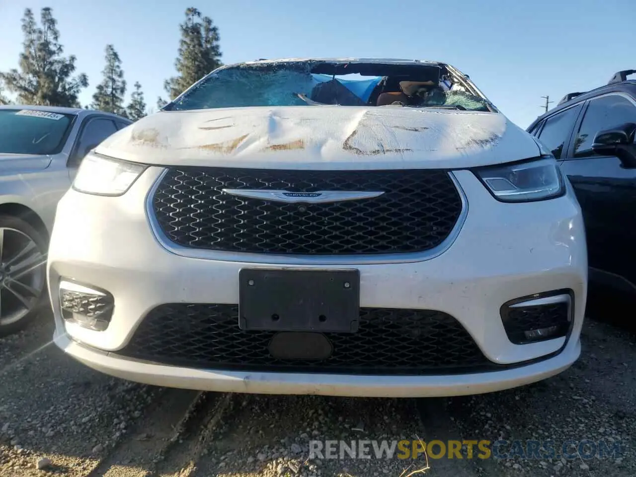 5 Photograph of a damaged car 2C4RC3PG7MR501627 CHRYSLER PACIFICA 2021