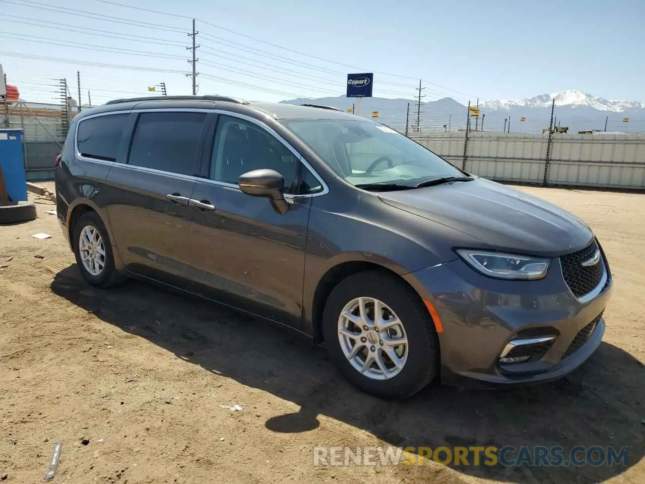 4 Photograph of a damaged car 2C4RC1BG0NR117301 CHRYSLER PACIFICA 2022
