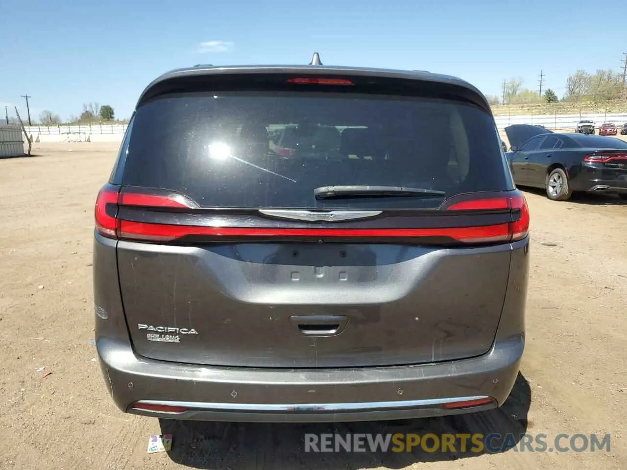 6 Photograph of a damaged car 2C4RC1BG0NR117301 CHRYSLER PACIFICA 2022