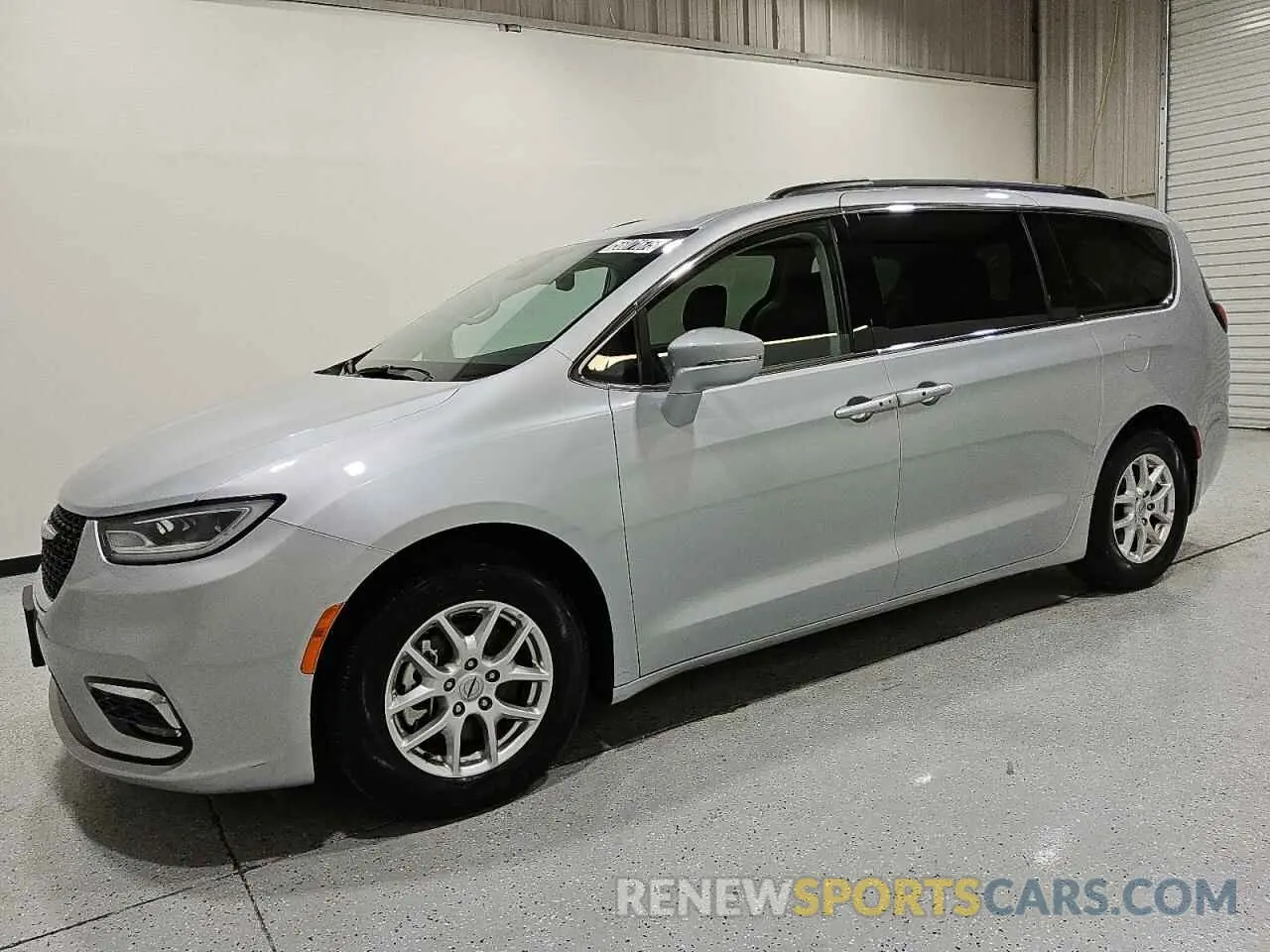 1 Photograph of a damaged car 2C4RC1BG0NR167373 CHRYSLER PACIFICA 2022