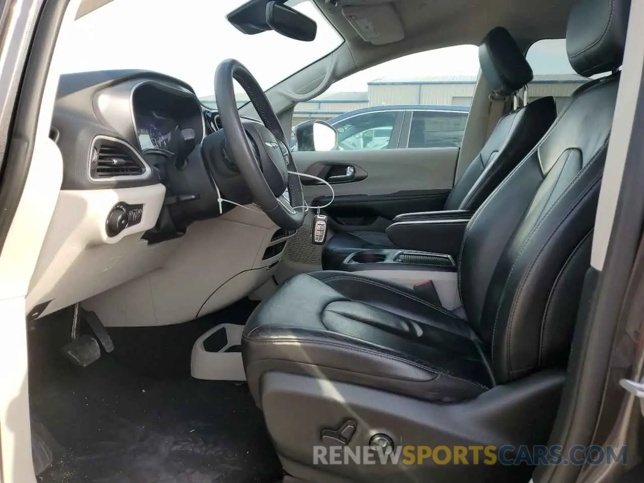 7 Photograph of a damaged car 2C4RC1BG0NR188854 CHRYSLER PACIFICA 2022