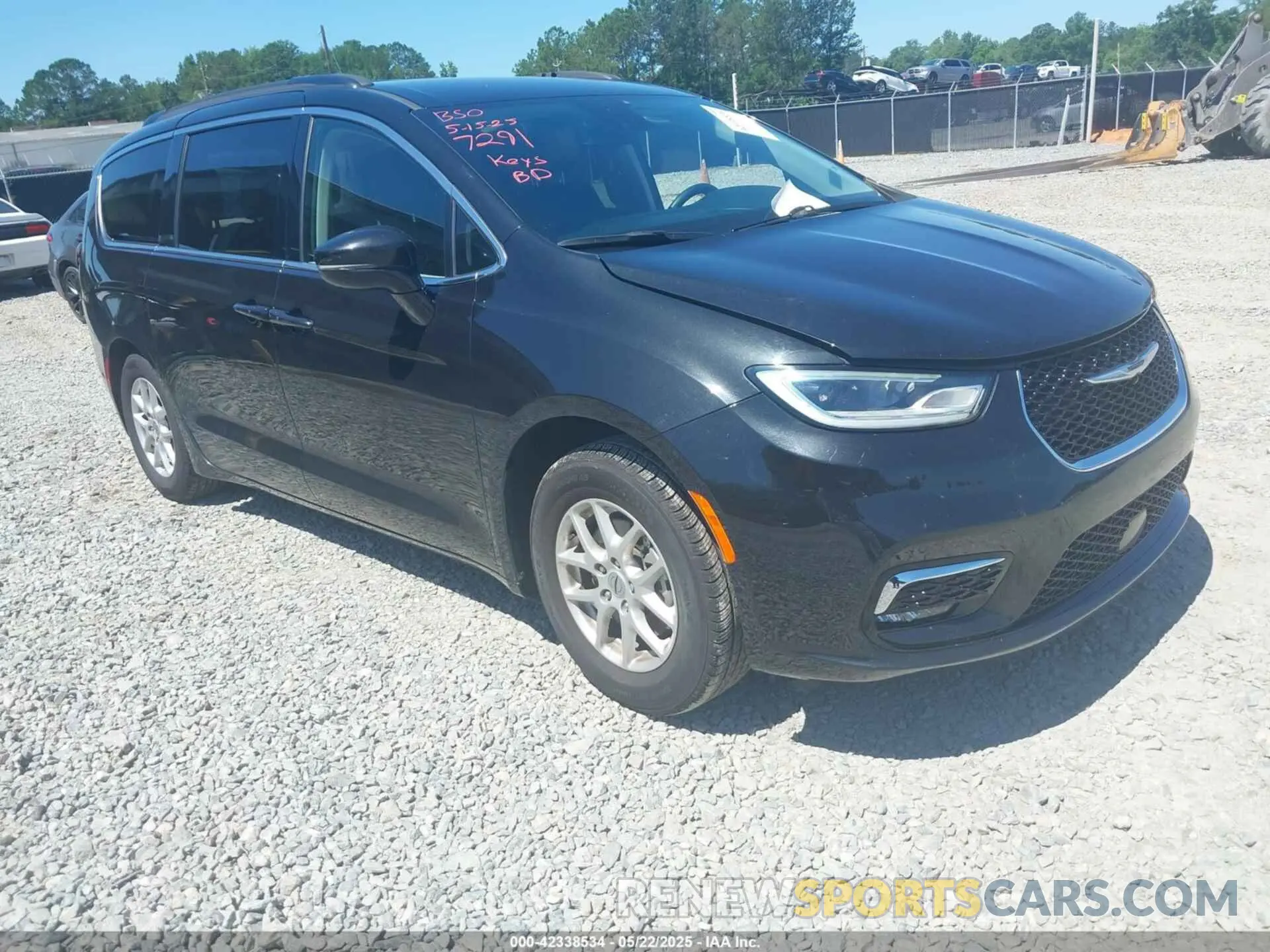 1 Photograph of a damaged car 2C4RC1BG1NR117291 CHRYSLER PACIFICA 2022
