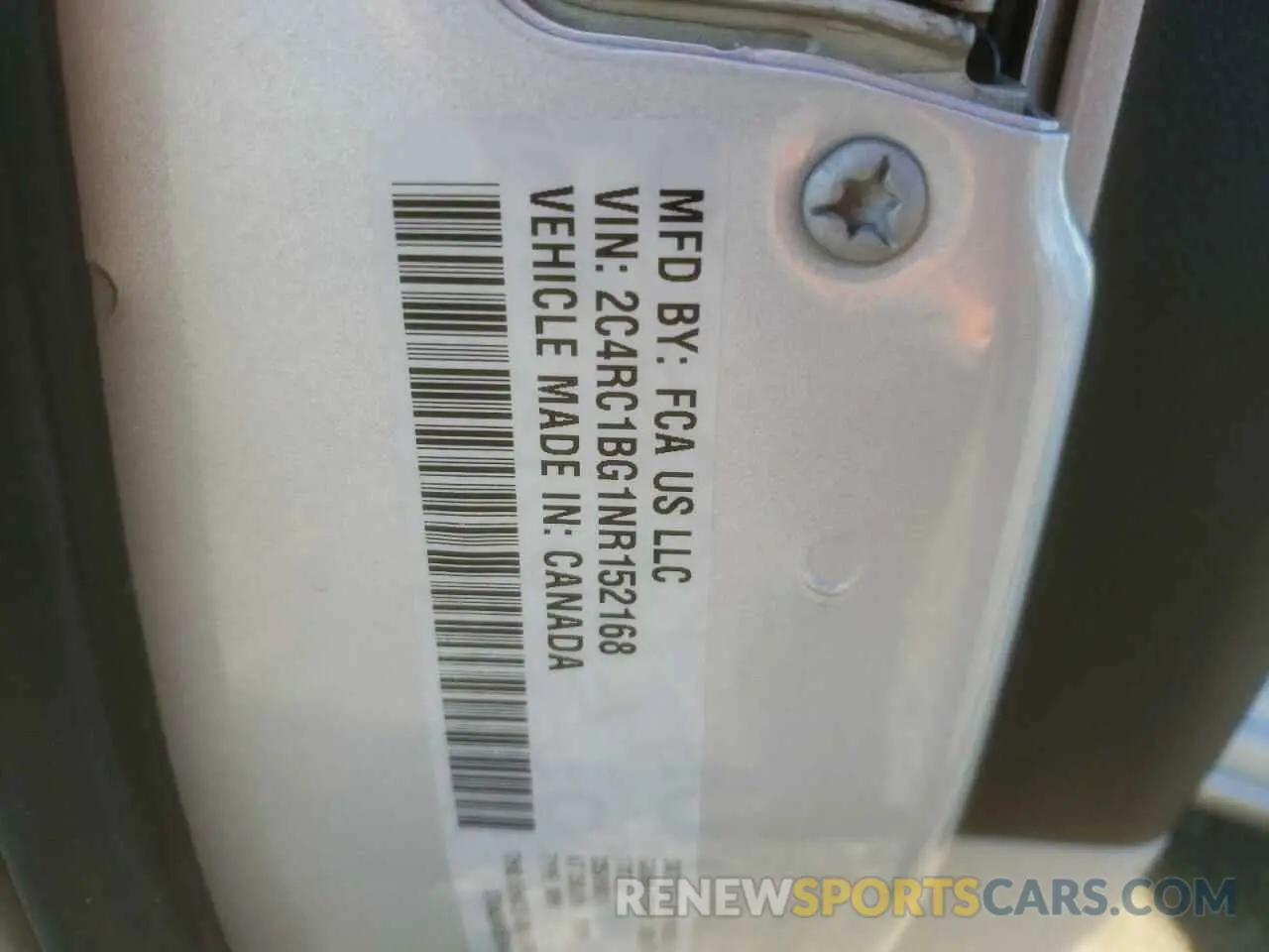 13 Photograph of a damaged car 2C4RC1BG1NR152168 CHRYSLER PACIFICA 2022