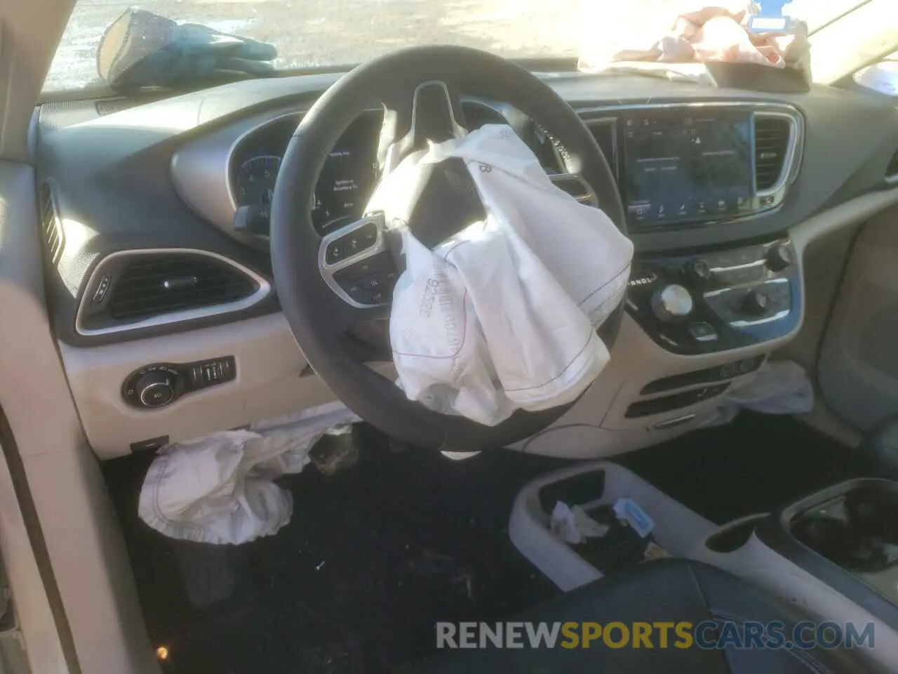 8 Photograph of a damaged car 2C4RC1BG1NR152168 CHRYSLER PACIFICA 2022