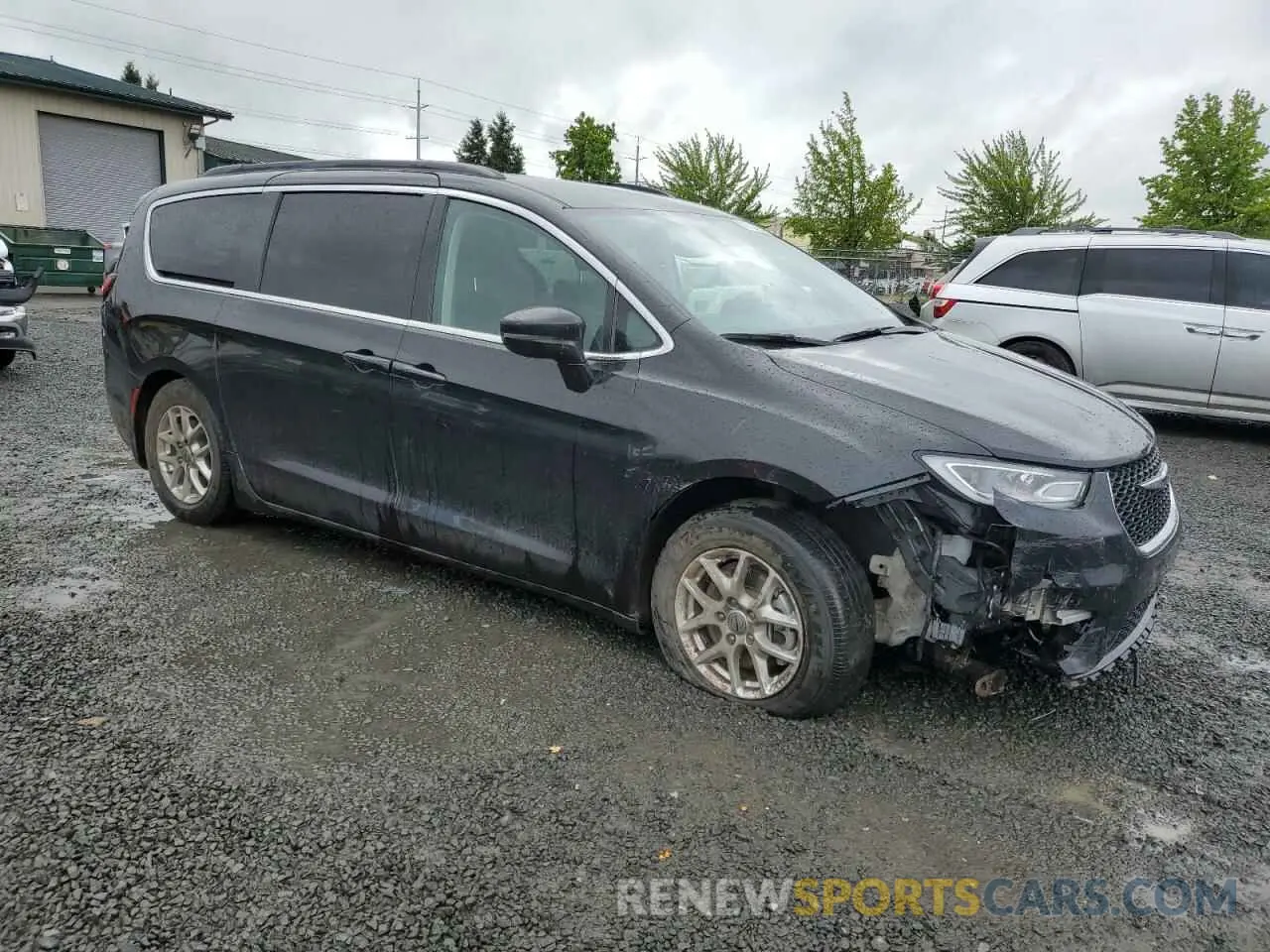 4 Photograph of a damaged car 2C4RC1BG1NR168130 CHRYSLER PACIFICA 2022