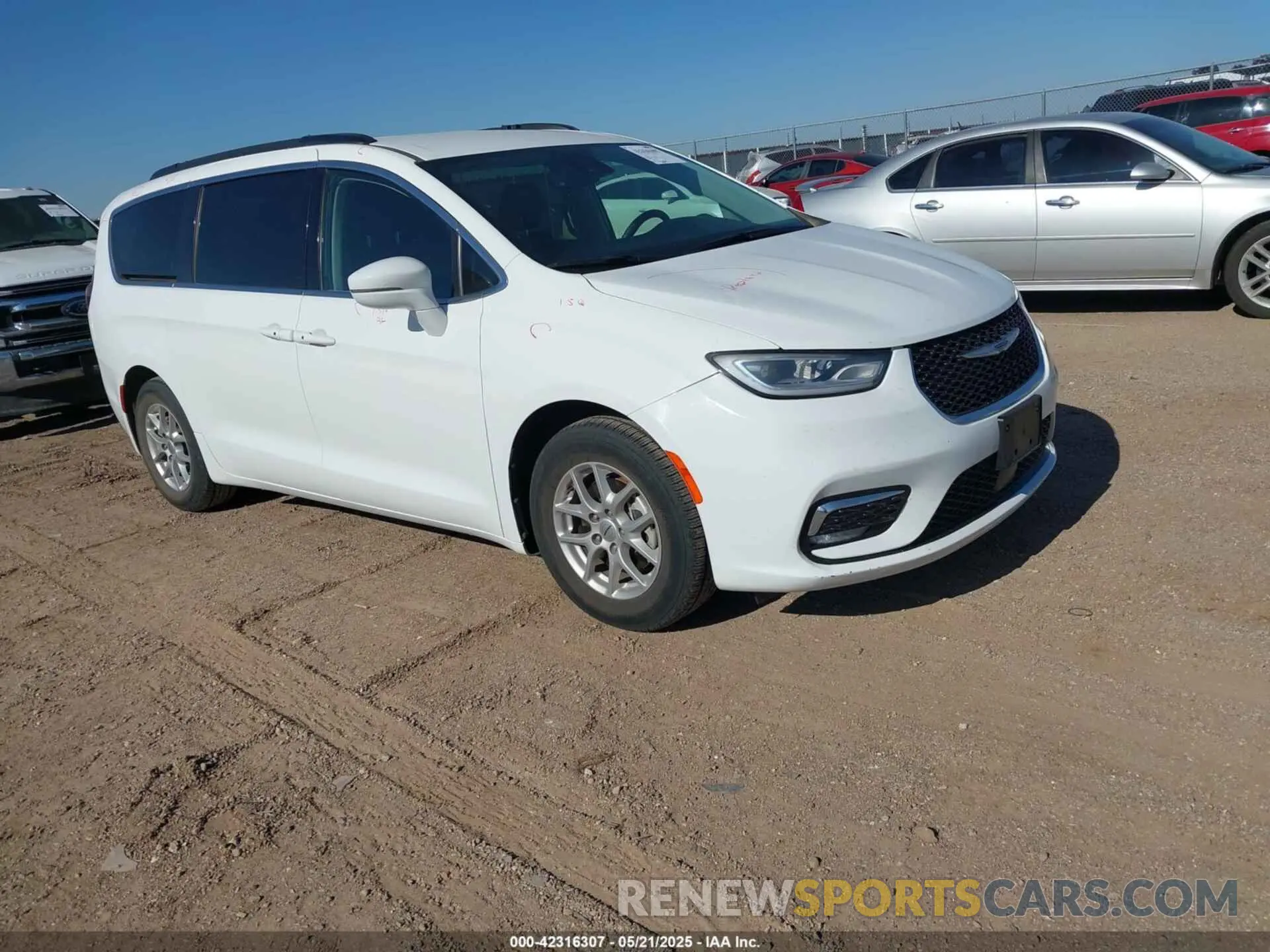 1 Photograph of a damaged car 2C4RC1BG1NR190855 CHRYSLER PACIFICA 2022