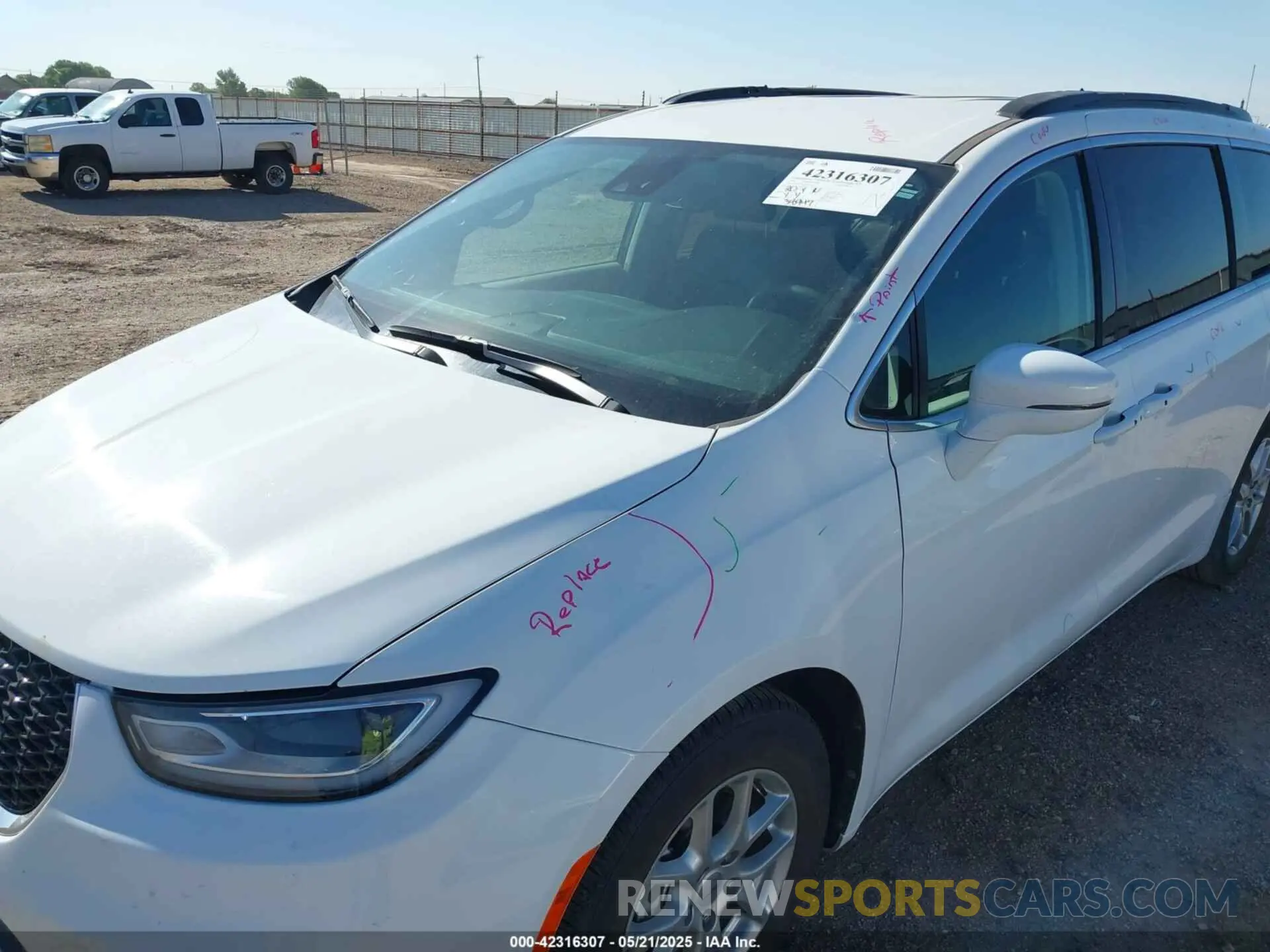 6 Photograph of a damaged car 2C4RC1BG1NR190855 CHRYSLER PACIFICA 2022