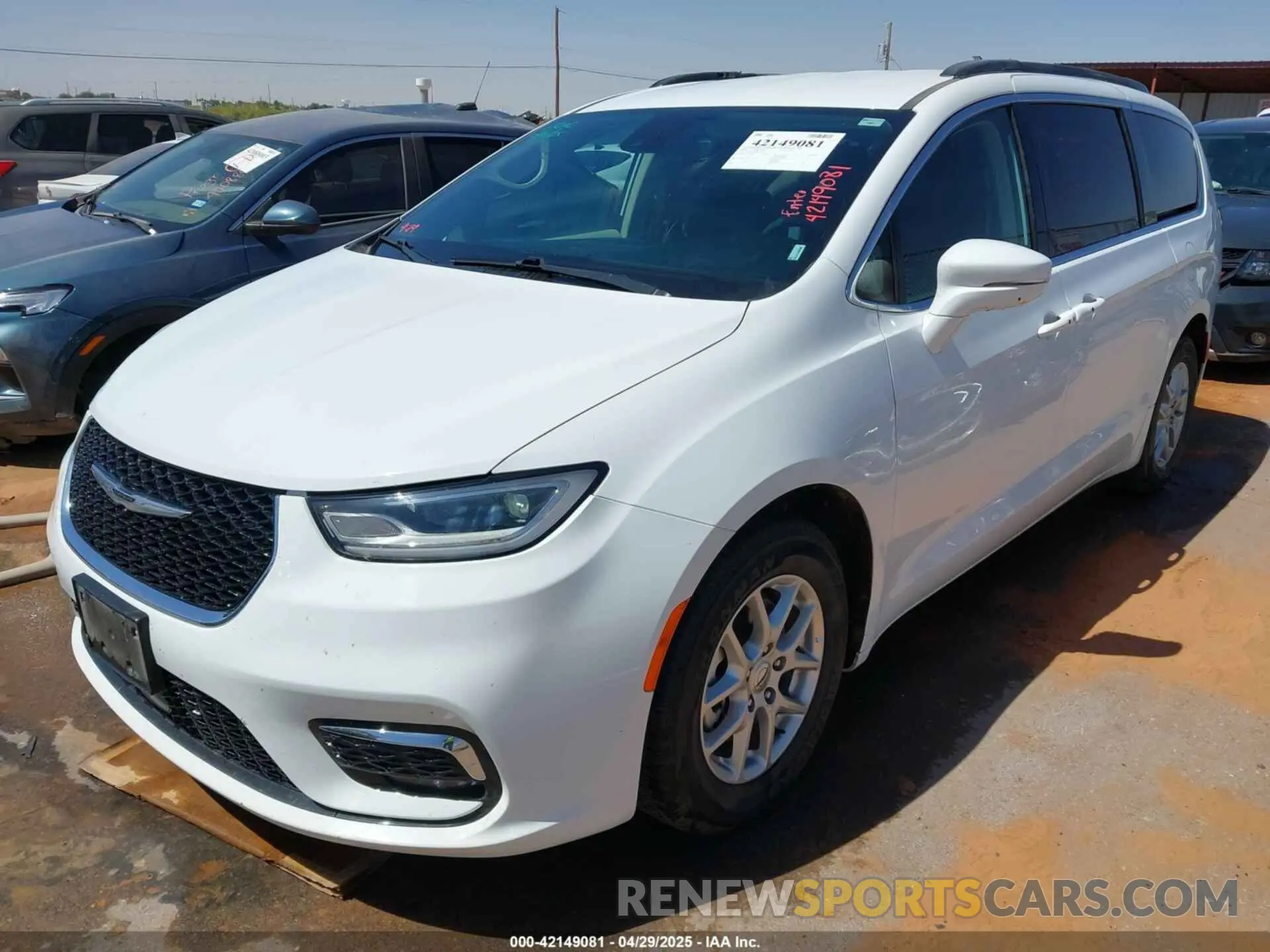 2 Photograph of a damaged car 2C4RC1BG1NR191813 CHRYSLER PACIFICA 2022