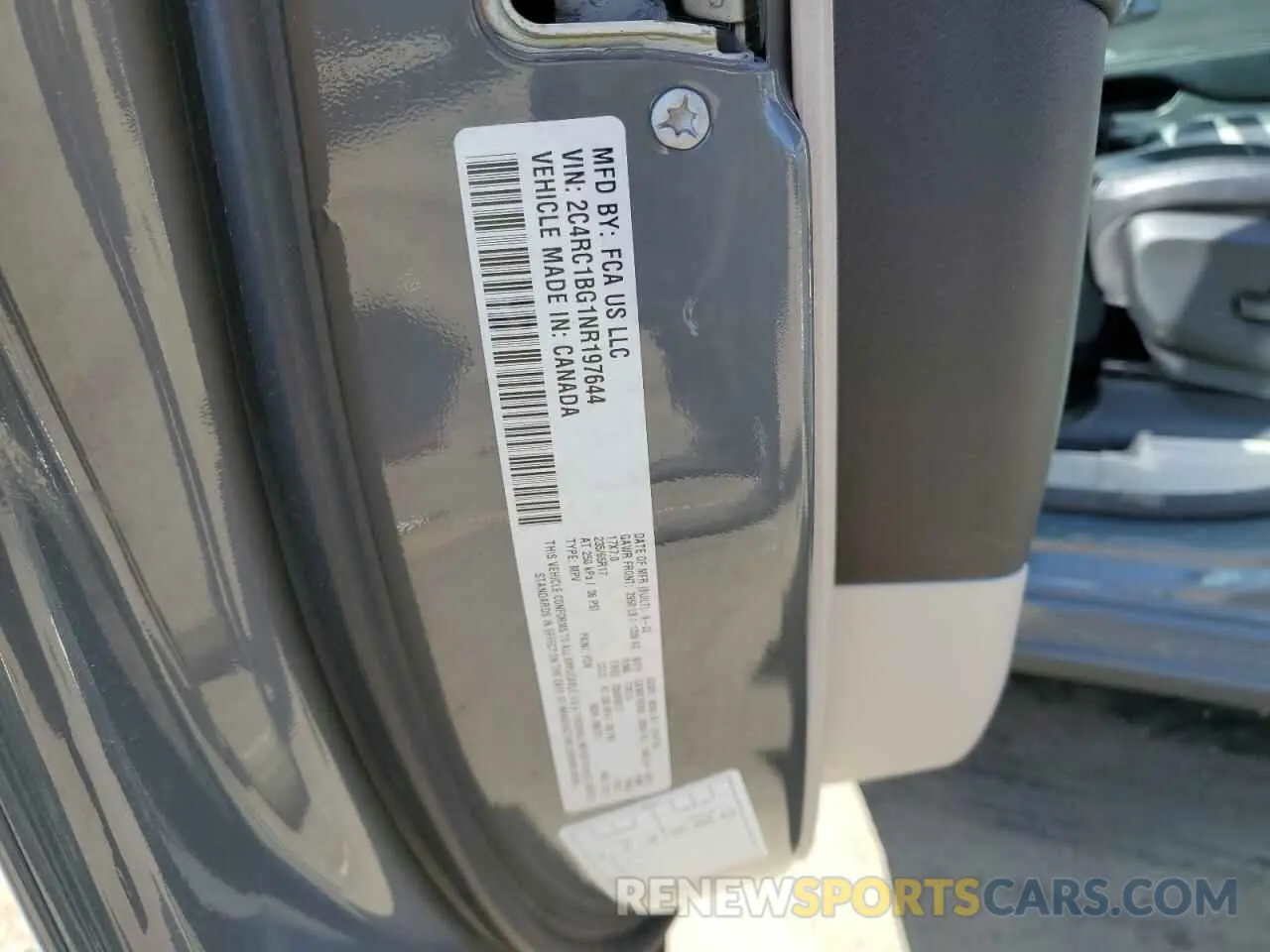 13 Photograph of a damaged car 2C4RC1BG1NR197644 CHRYSLER PACIFICA 2022