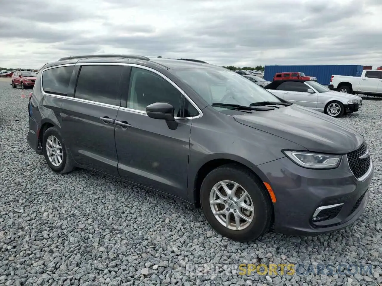 4 Photograph of a damaged car 2C4RC1BG2NR109894 CHRYSLER PACIFICA 2022