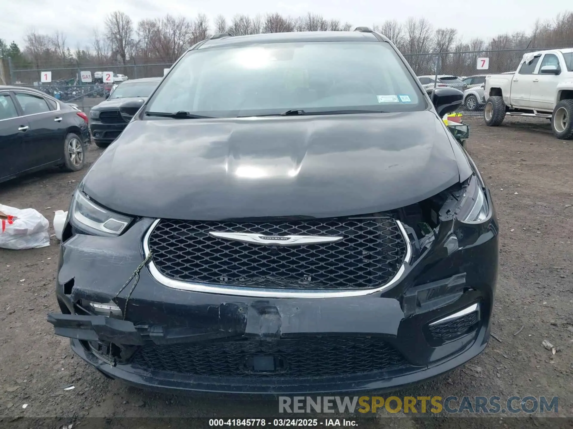 12 Photograph of a damaged car 2C4RC1BG2NR117879 CHRYSLER PACIFICA 2022