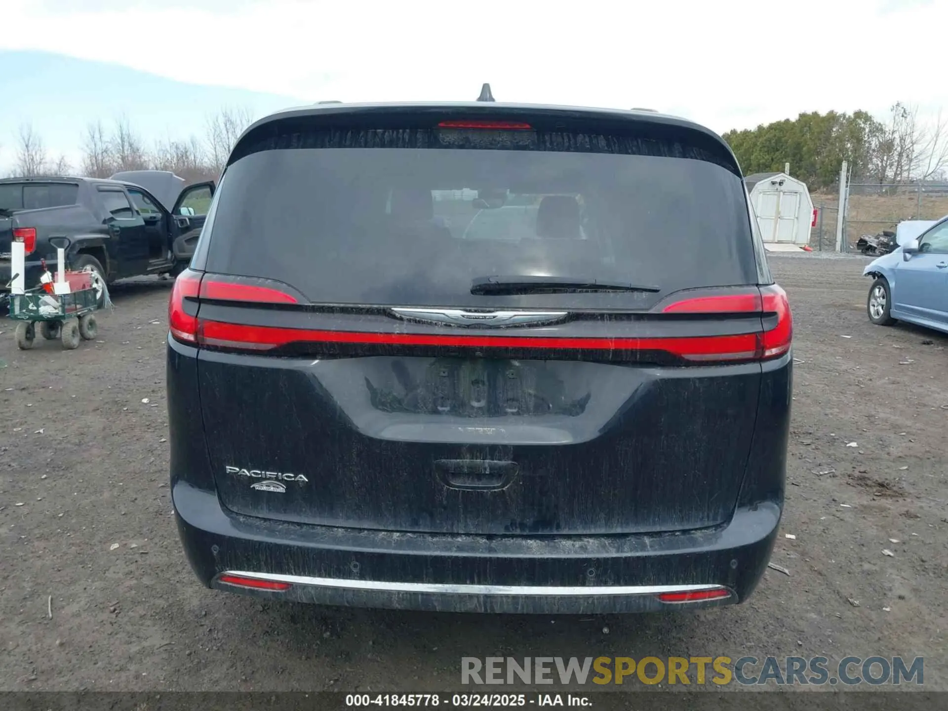 16 Photograph of a damaged car 2C4RC1BG2NR117879 CHRYSLER PACIFICA 2022
