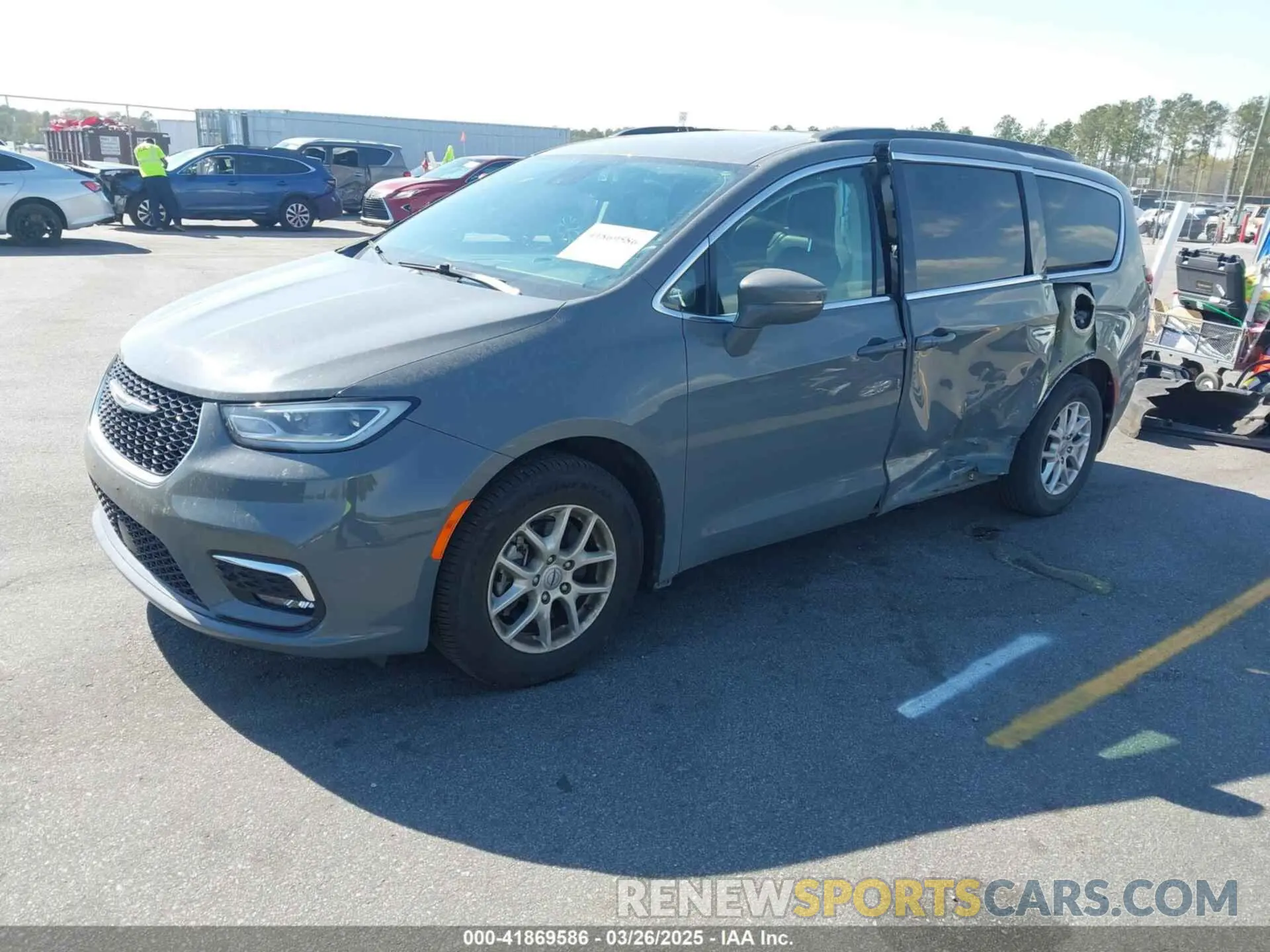 2 Photograph of a damaged car 2C4RC1BG2NR118014 CHRYSLER PACIFICA 2022
