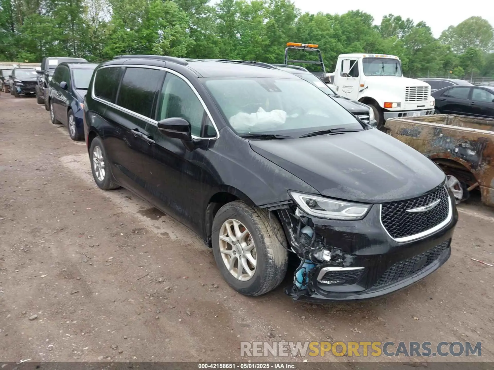 6 Photograph of a damaged car 2C4RC1BG3NR106311 CHRYSLER PACIFICA 2022