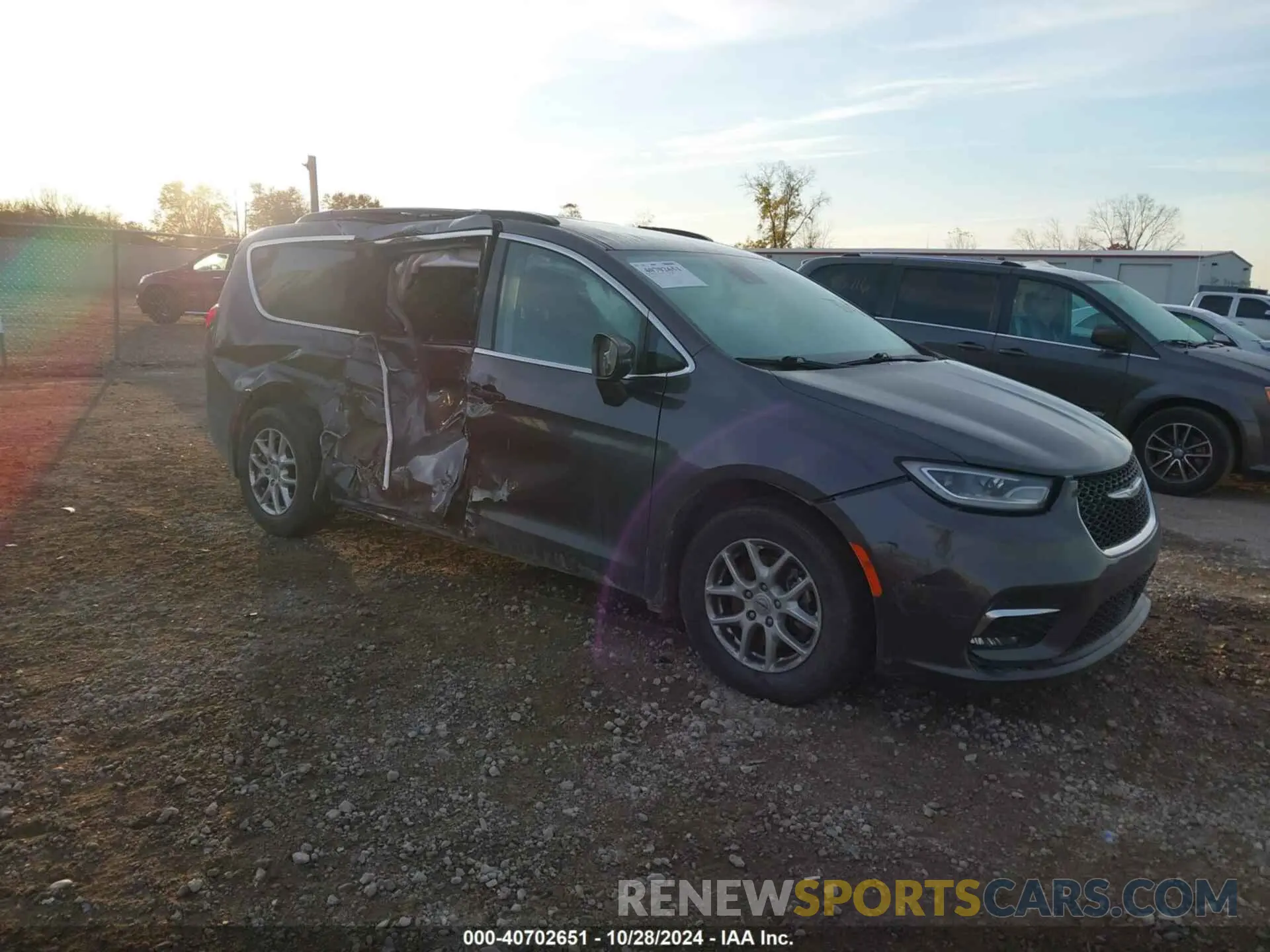 1 Photograph of a damaged car 2C4RC1BG3NR106566 CHRYSLER PACIFICA 2022