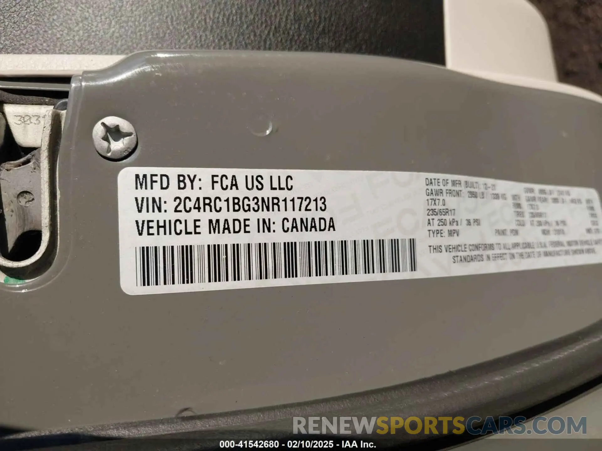 9 Photograph of a damaged car 2C4RC1BG3NR117213 CHRYSLER PACIFICA 2022