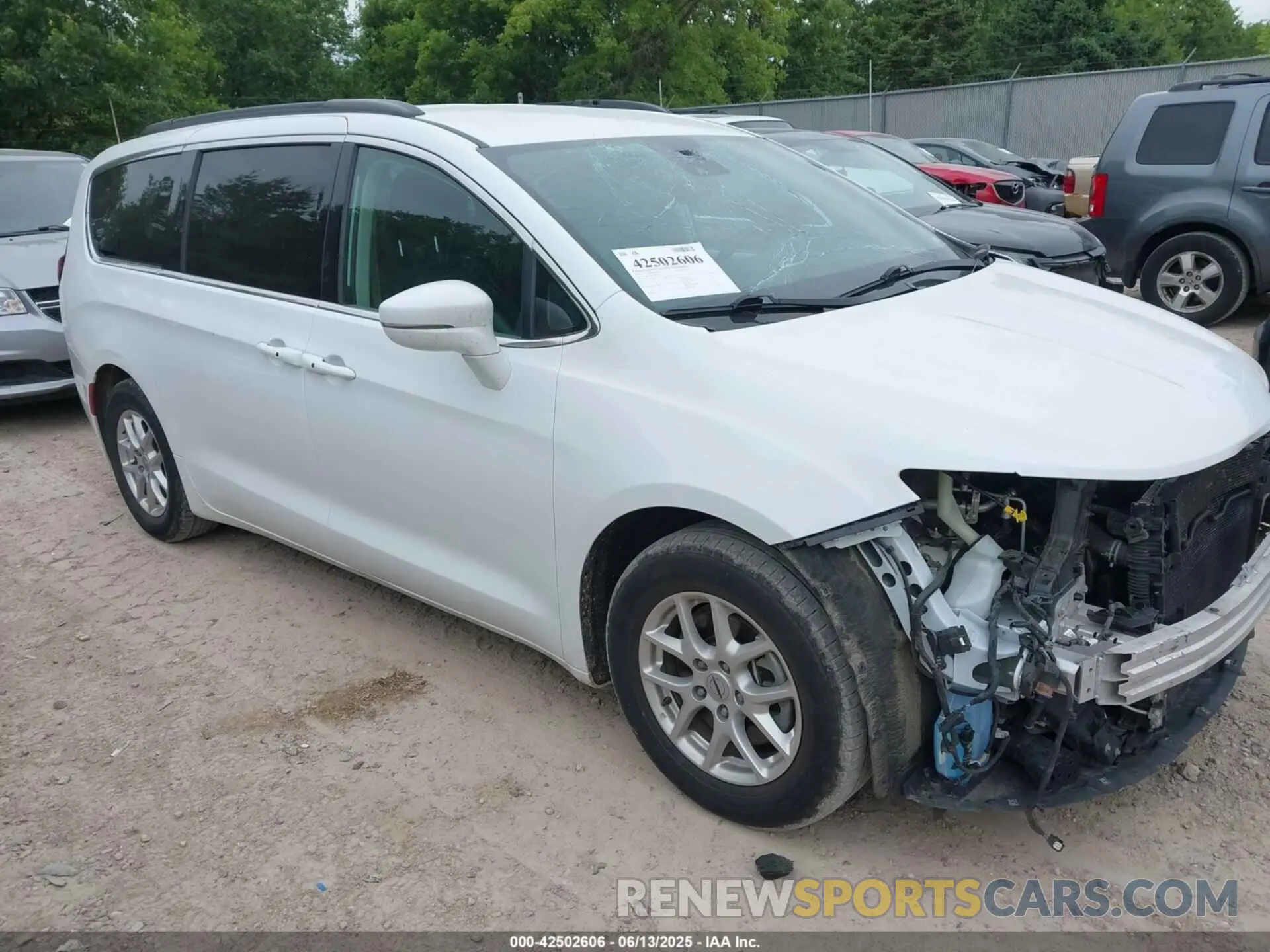 1 Photograph of a damaged car 2C4RC1BG3NR117731 CHRYSLER PACIFICA 2022