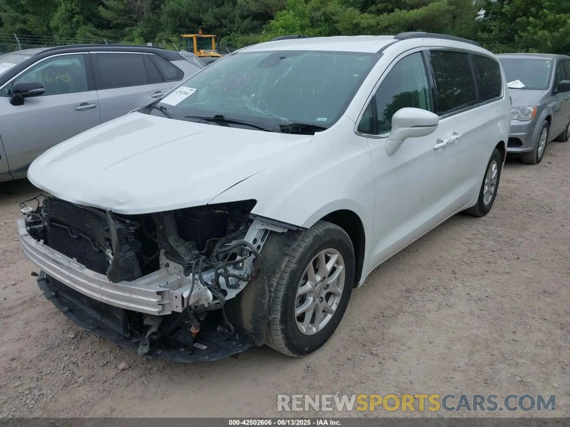 2 Photograph of a damaged car 2C4RC1BG3NR117731 CHRYSLER PACIFICA 2022