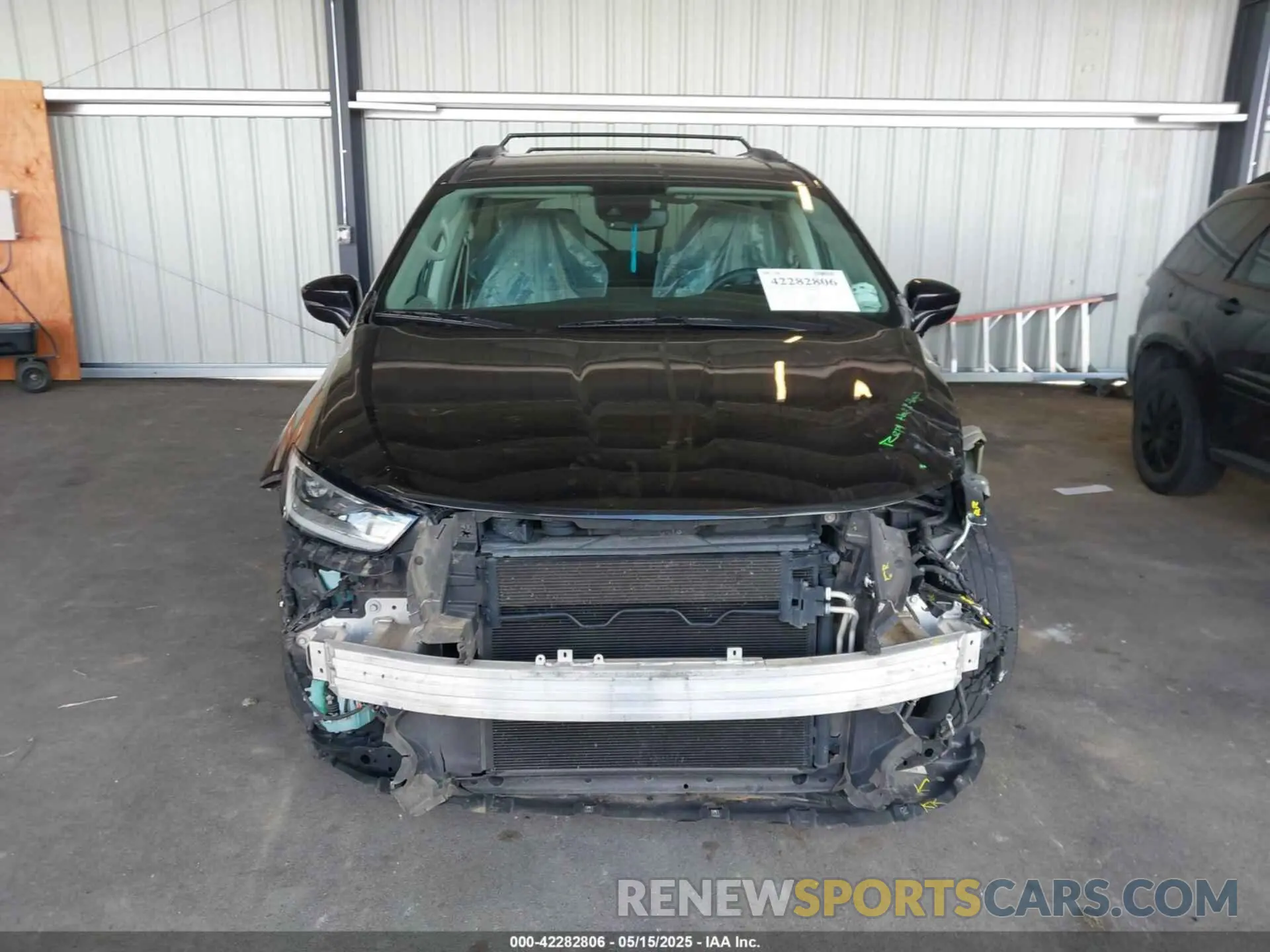 13 Photograph of a damaged car 2C4RC1BG3NR142192 CHRYSLER PACIFICA 2022