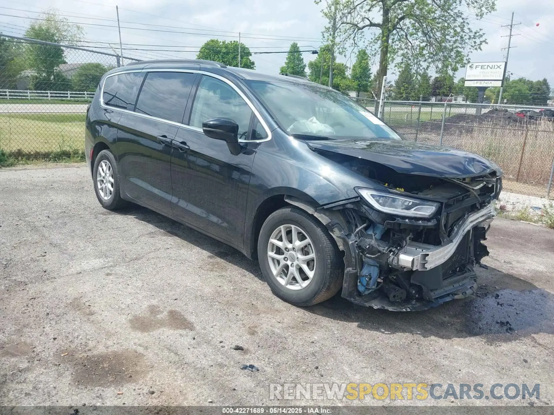 1 Photograph of a damaged car 2C4RC1BG3NR146081 CHRYSLER PACIFICA 2022