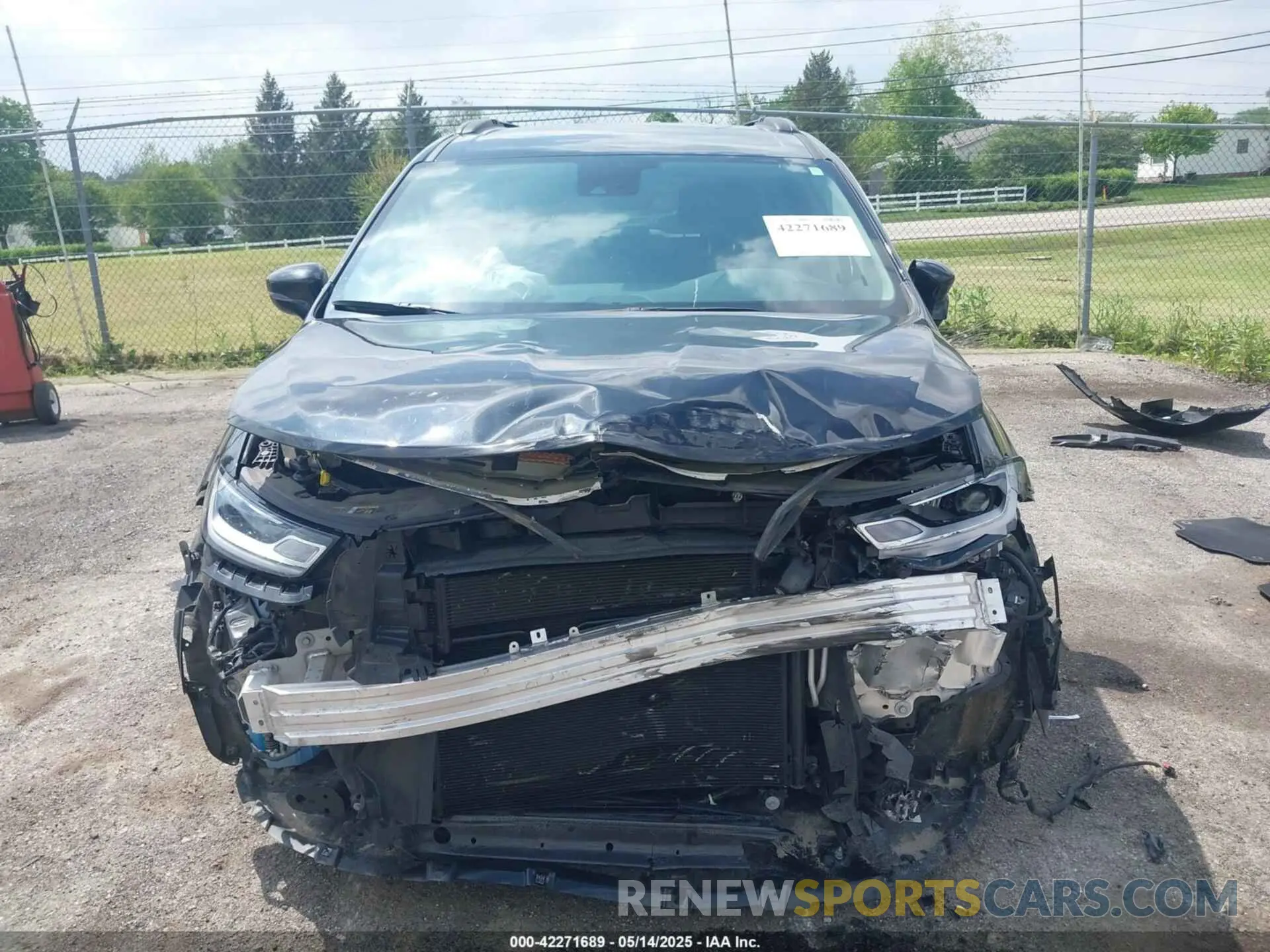 12 Photograph of a damaged car 2C4RC1BG3NR146081 CHRYSLER PACIFICA 2022