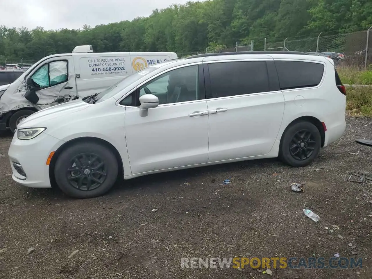 1 Photograph of a damaged car 2C4RC1BG3NR153581 CHRYSLER PACIFICA 2022