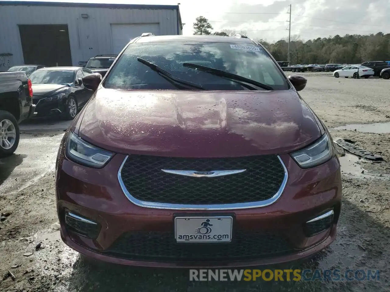 5 Photograph of a damaged car 2C4RC1BG3NR166797 CHRYSLER PACIFICA 2022