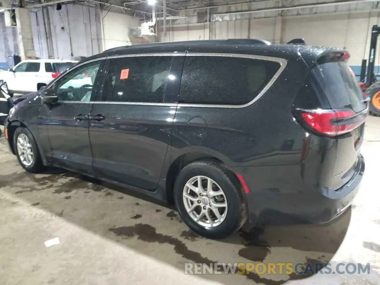 2 Photograph of a damaged car 2C4RC1BG3NR193398 CHRYSLER PACIFICA 2022