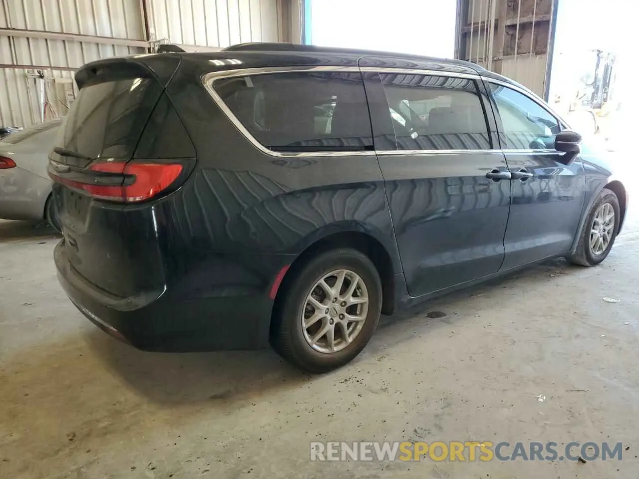 3 Photograph of a damaged car 2C4RC1BG3NR195099 CHRYSLER PACIFICA 2022