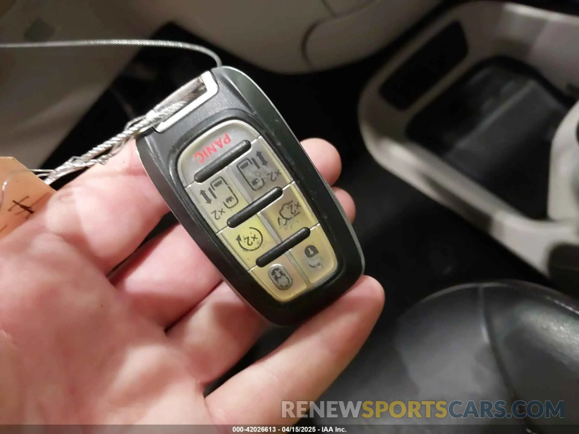 11 Photograph of a damaged car 2C4RC1BG4NR109475 CHRYSLER PACIFICA 2022