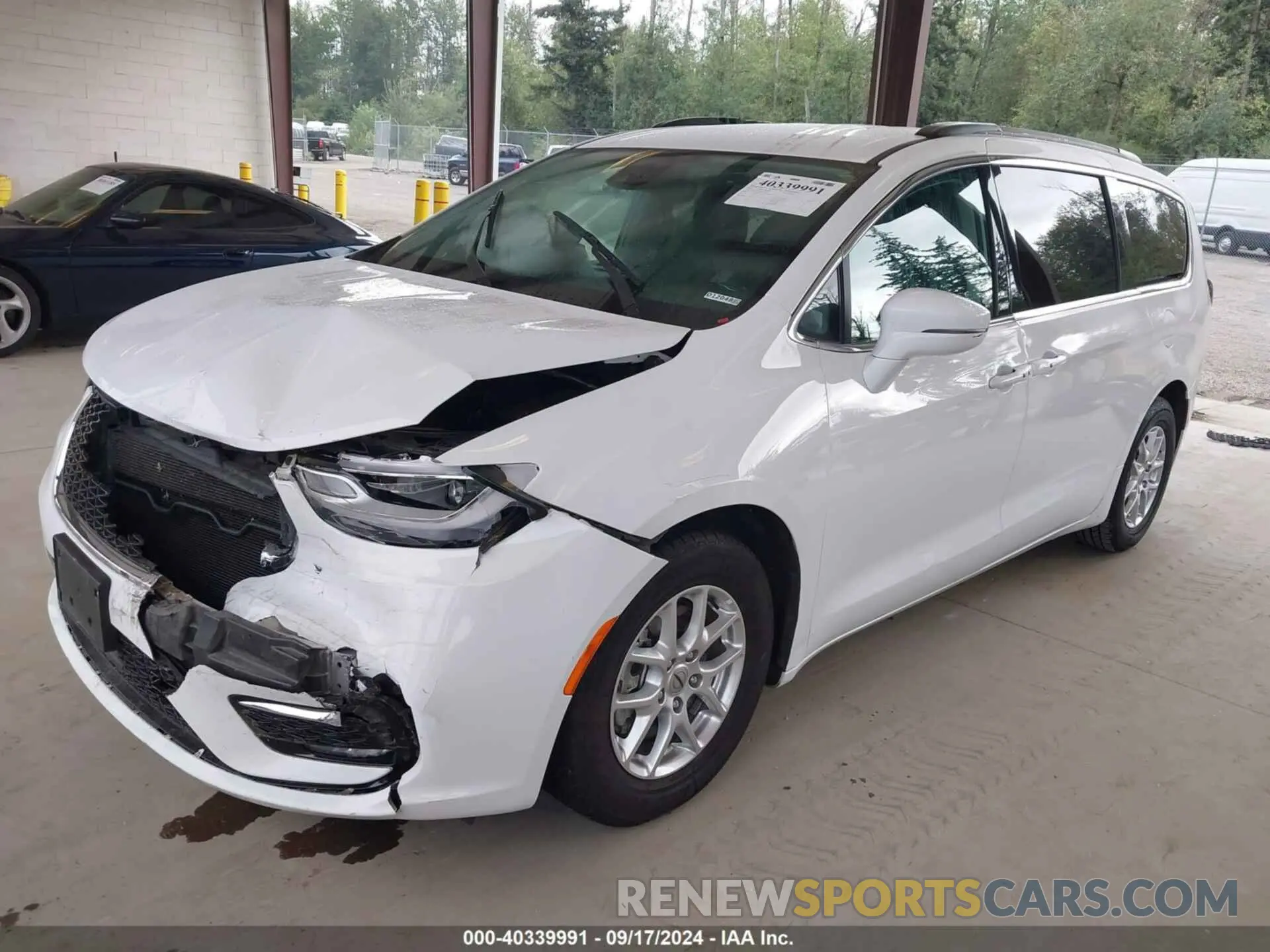 2 Photograph of a damaged car 2C4RC1BG4NR146722 CHRYSLER PACIFICA 2022