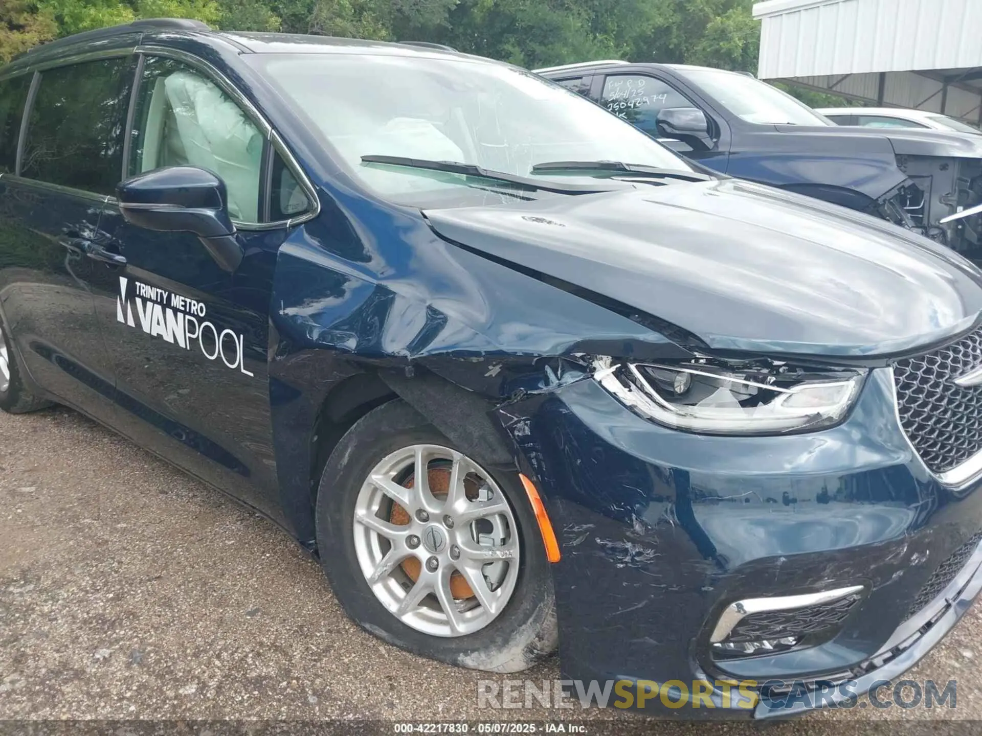 6 Photograph of a damaged car 2C4RC1BG4NR186458 CHRYSLER PACIFICA 2022