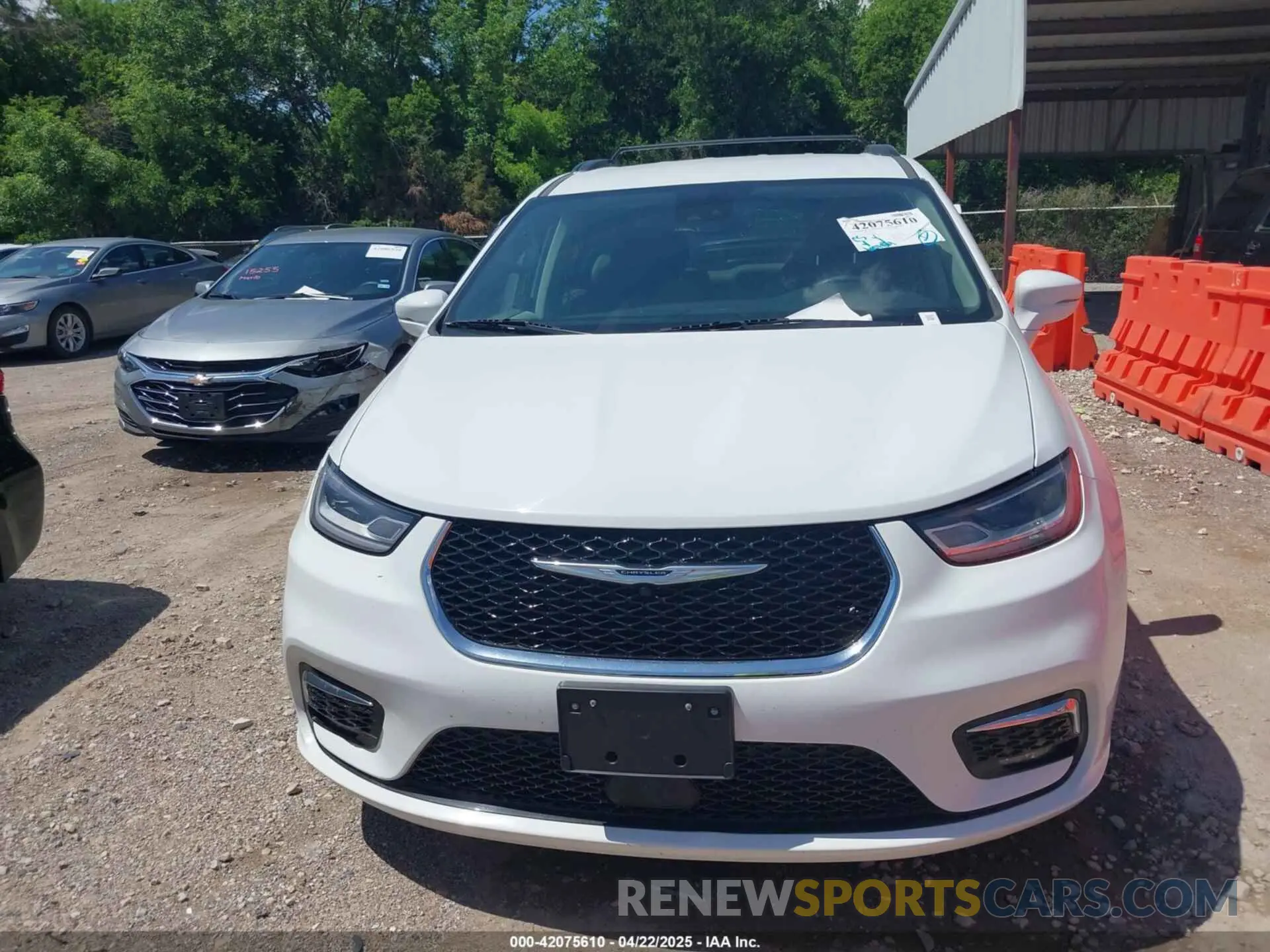 12 Photograph of a damaged car 2C4RC1BG4NR188999 CHRYSLER PACIFICA 2022