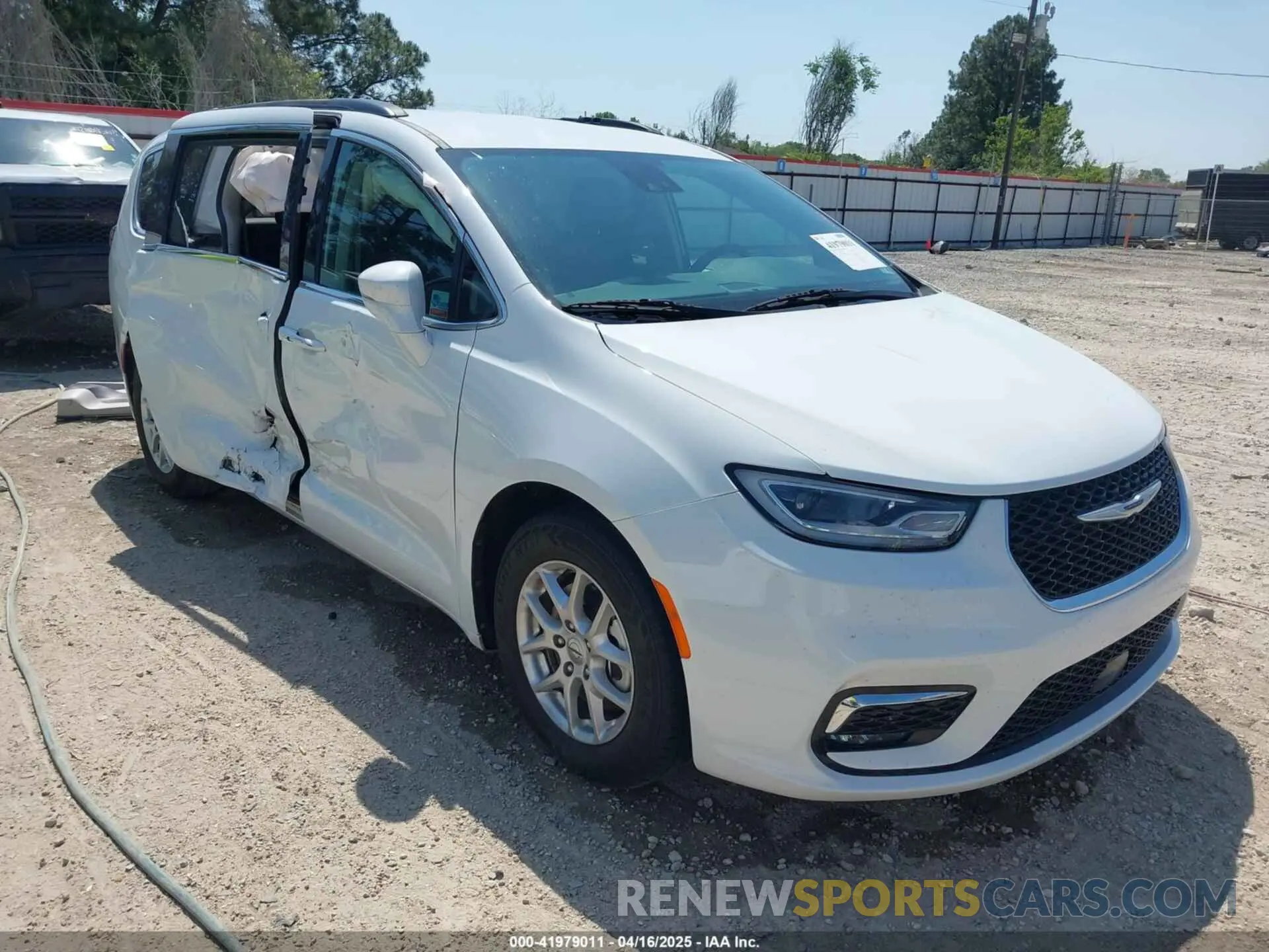 1 Photograph of a damaged car 2C4RC1BG4NR191644 CHRYSLER PACIFICA 2022