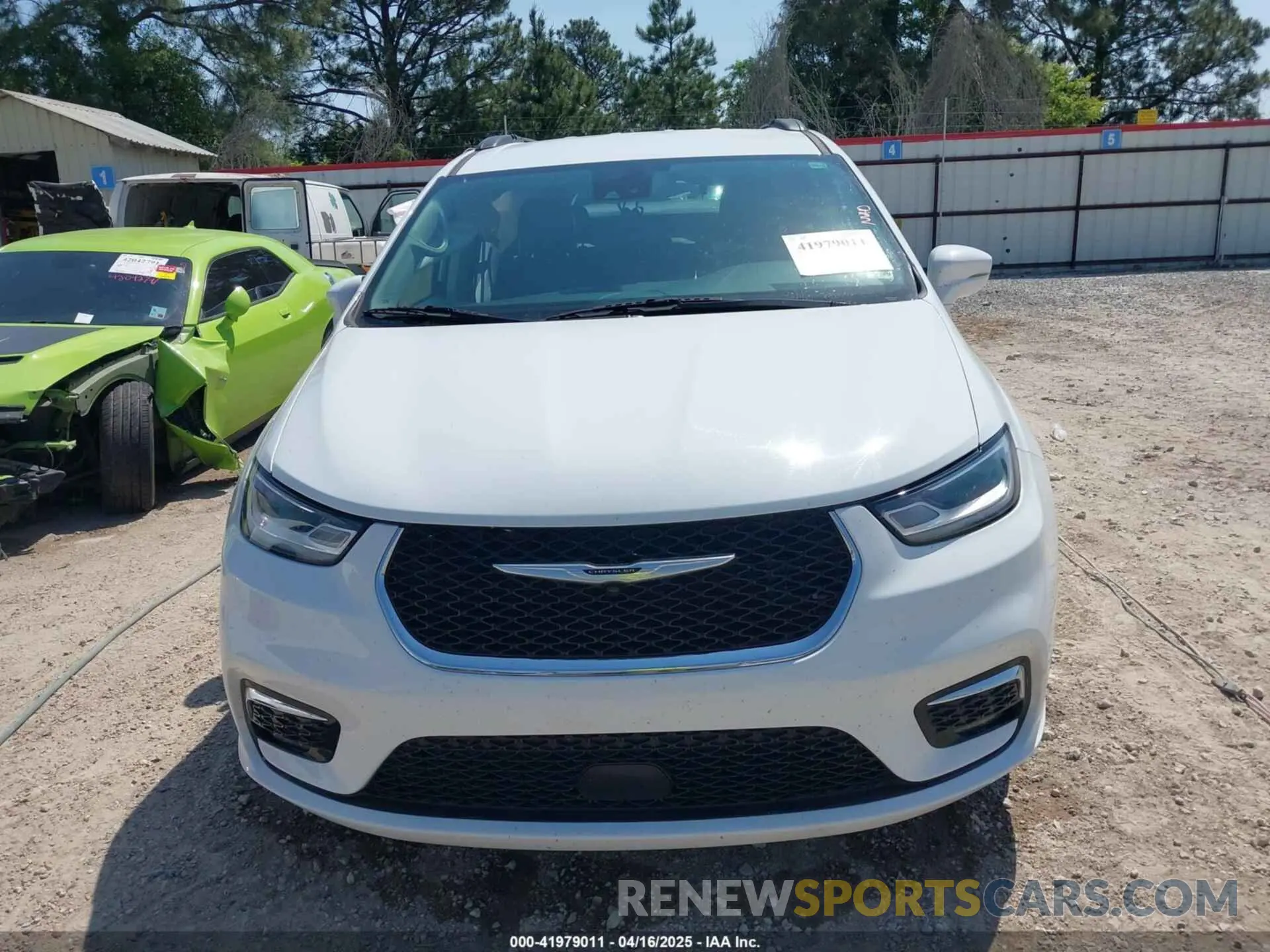 12 Photograph of a damaged car 2C4RC1BG4NR191644 CHRYSLER PACIFICA 2022