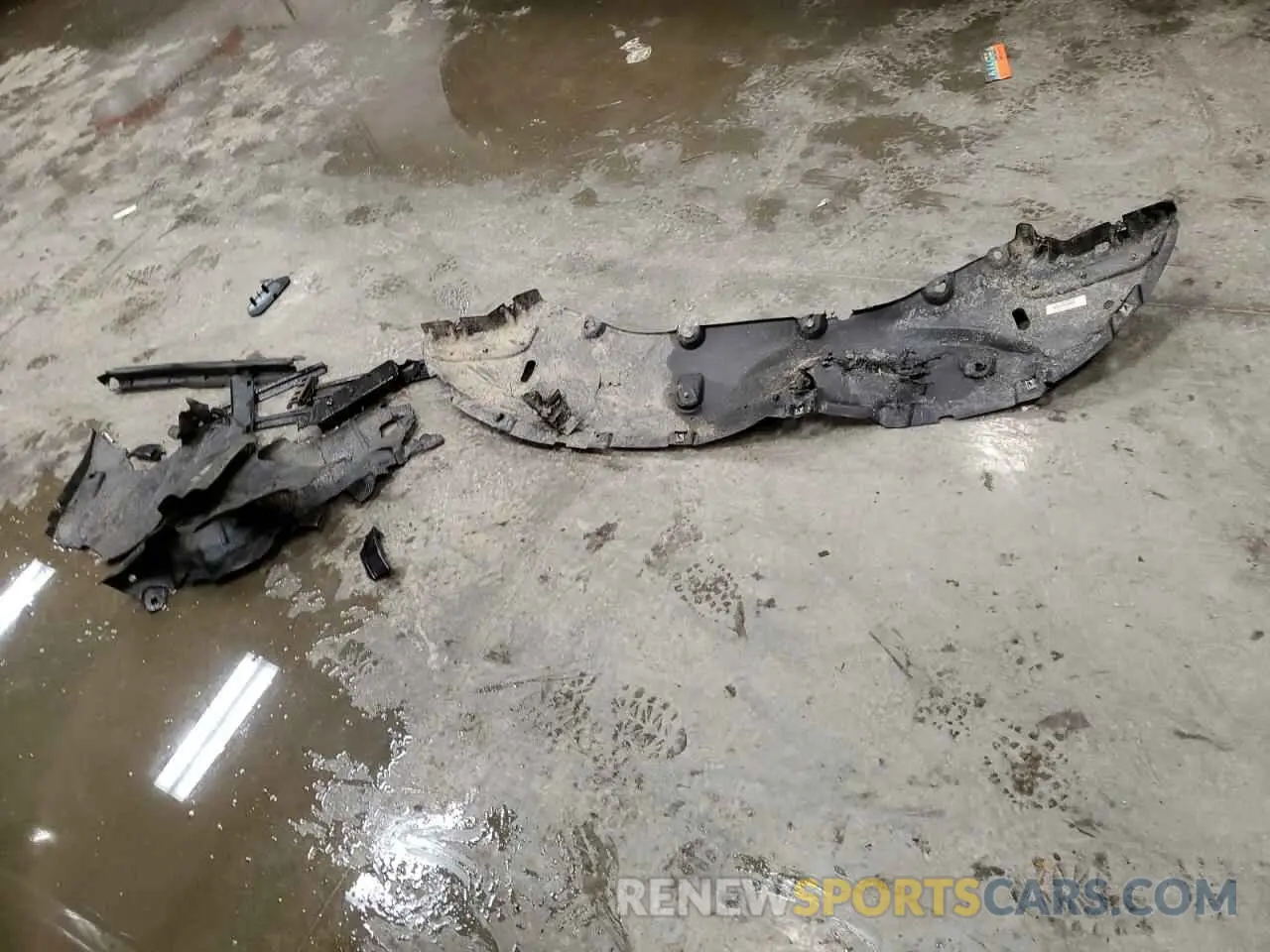 15 Photograph of a damaged car 2C4RC1BG4NR195418 CHRYSLER PACIFICA 2022