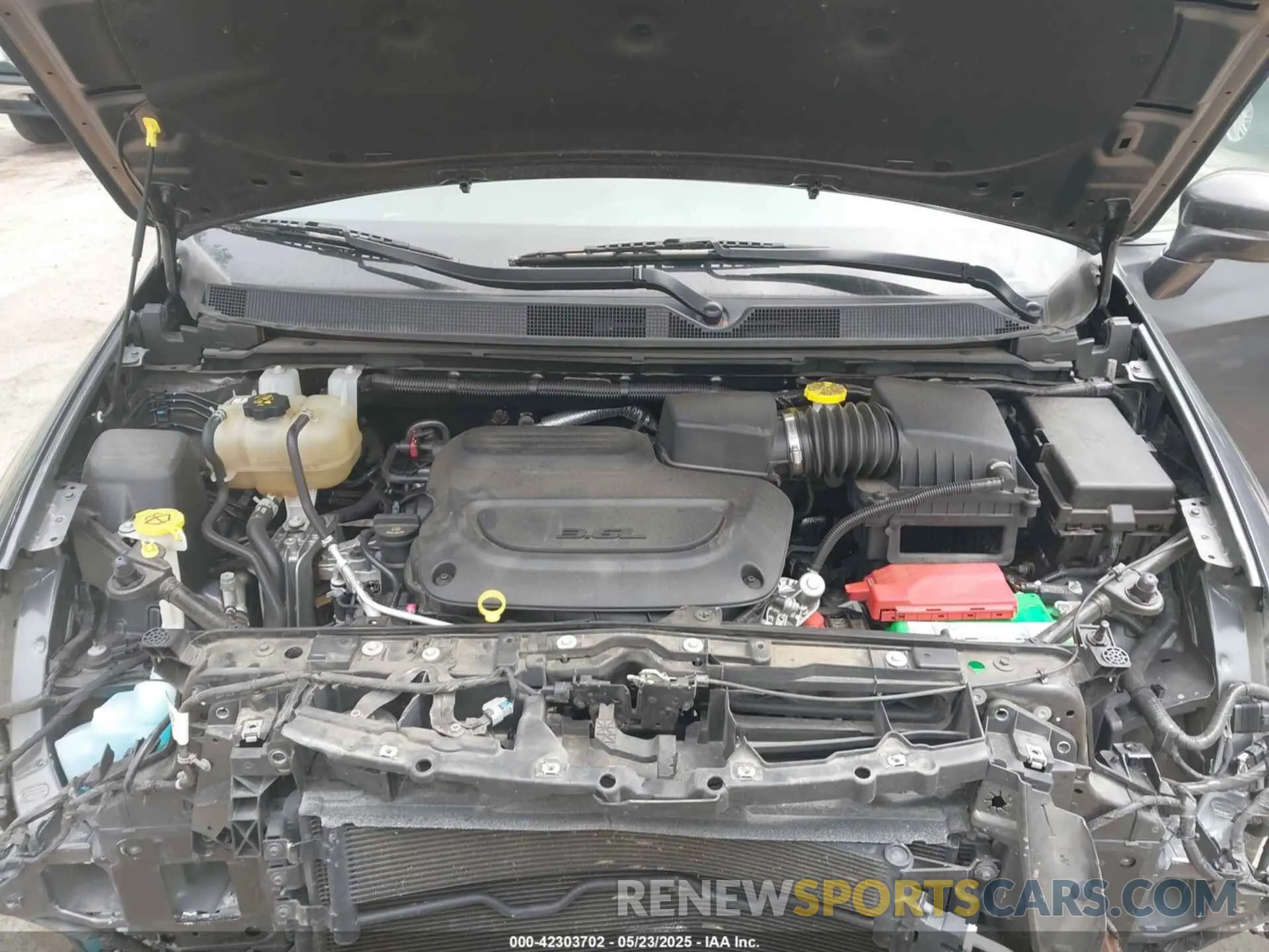10 Photograph of a damaged car 2C4RC1BG5NR142176 CHRYSLER PACIFICA 2022