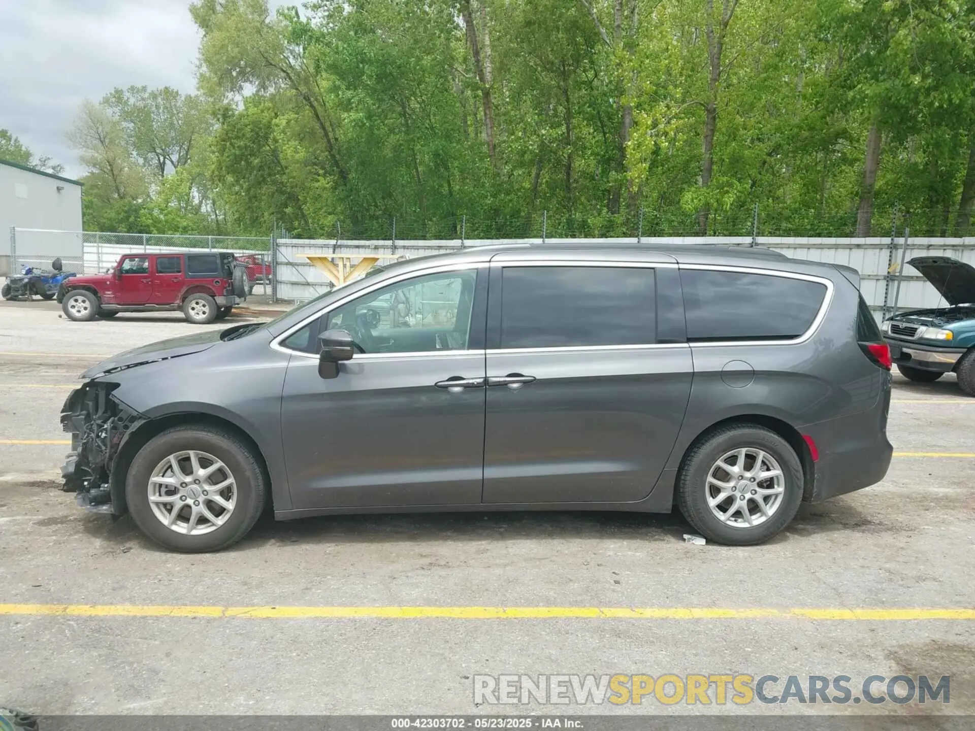 15 Photograph of a damaged car 2C4RC1BG5NR142176 CHRYSLER PACIFICA 2022