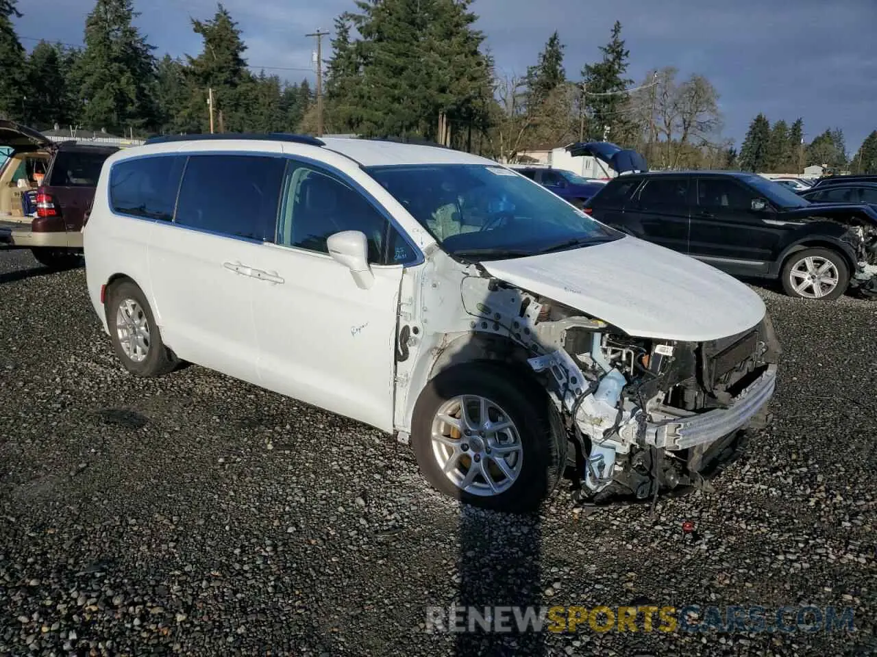 4 Photograph of a damaged car 2C4RC1BG5NR162752 CHRYSLER PACIFICA 2022