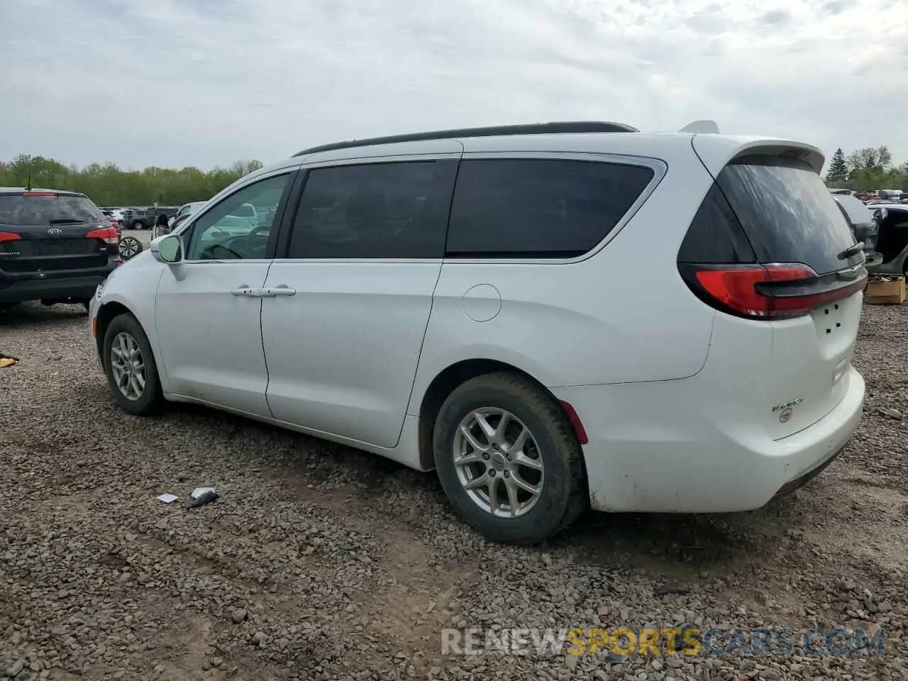 2 Photograph of a damaged car 2C4RC1BG6NR125810 CHRYSLER PACIFICA 2022