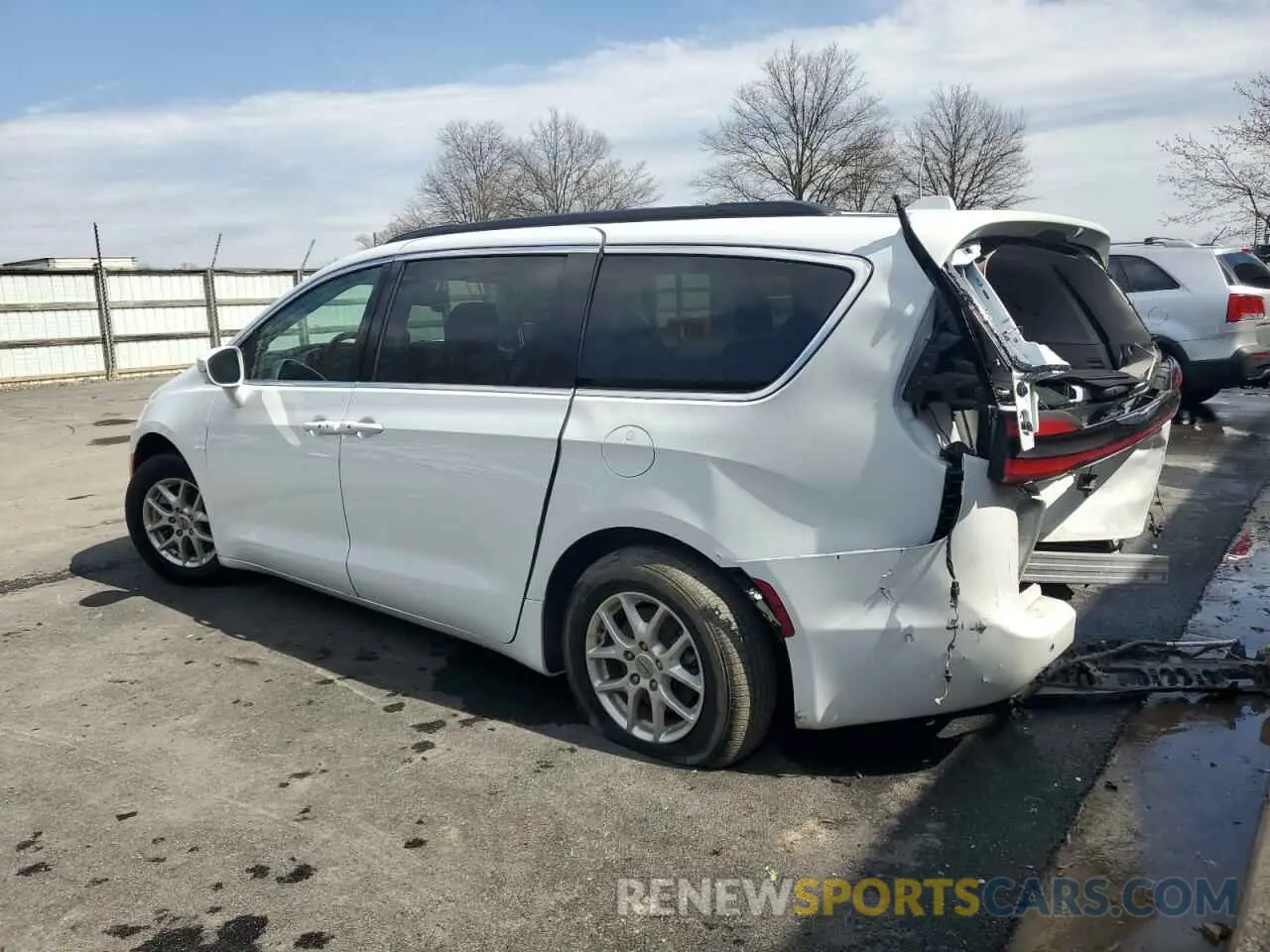 2 Photograph of a damaged car 2C4RC1BG6NR155227 CHRYSLER PACIFICA 2022
