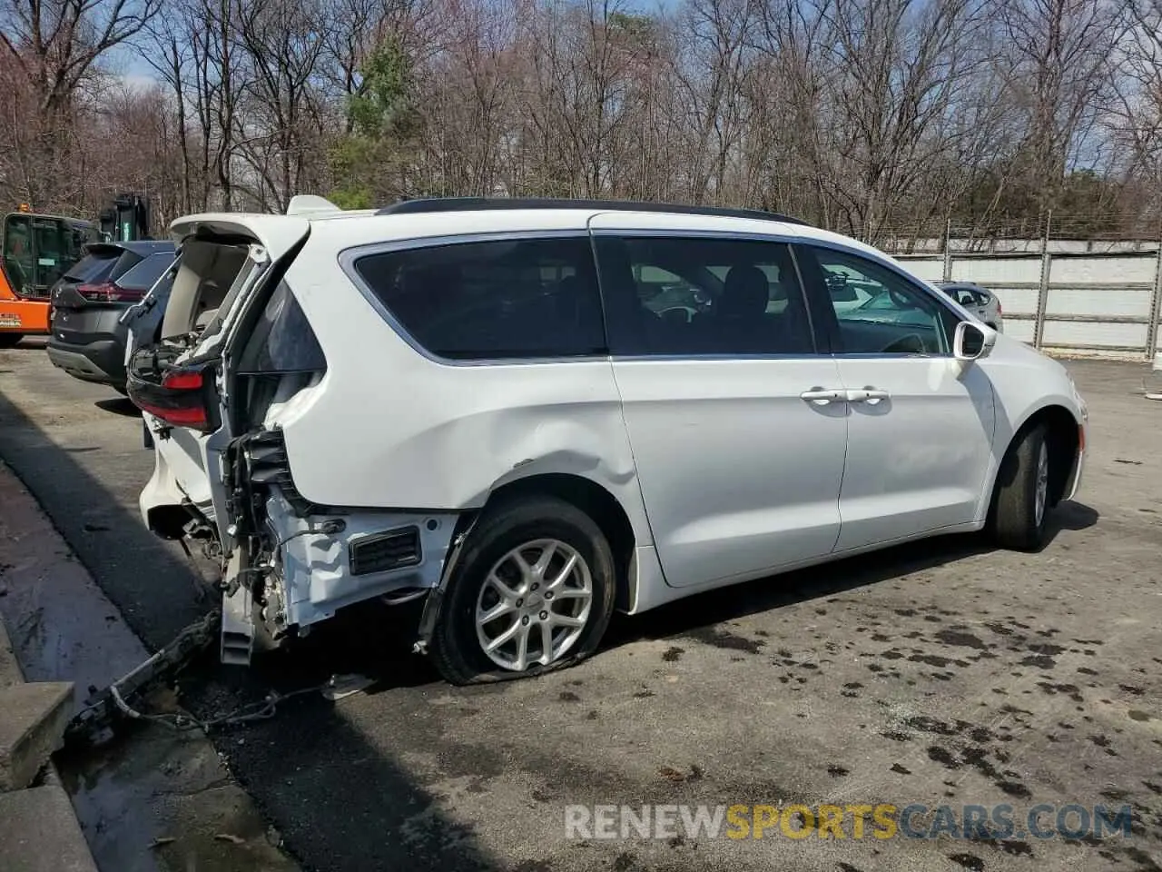 3 Photograph of a damaged car 2C4RC1BG6NR155227 CHRYSLER PACIFICA 2022