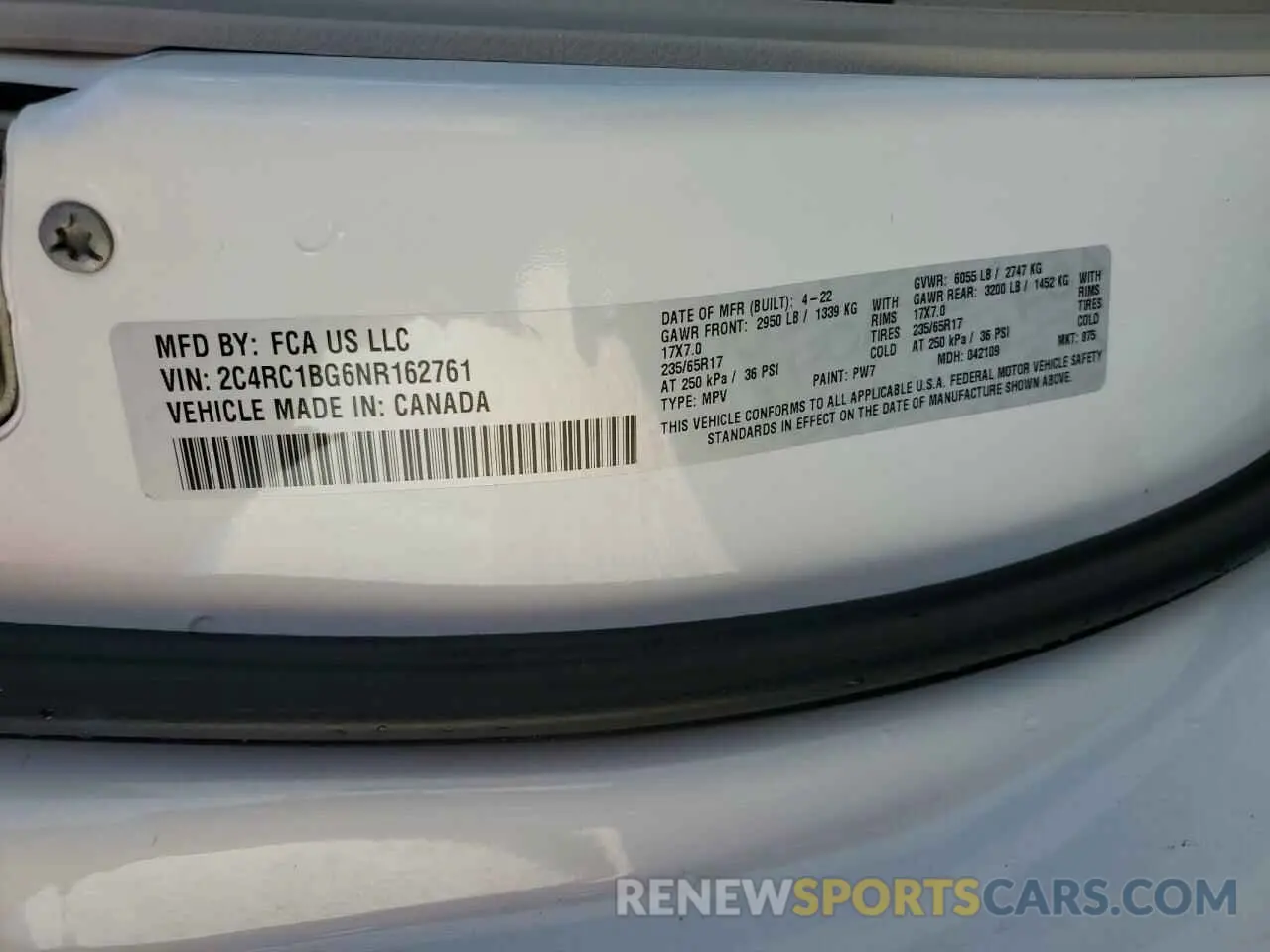 13 Photograph of a damaged car 2C4RC1BG6NR162761 CHRYSLER PACIFICA 2022