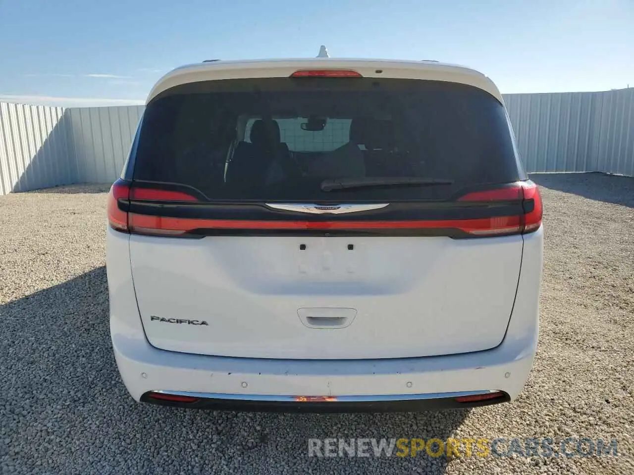 6 Photograph of a damaged car 2C4RC1BG6NR162761 CHRYSLER PACIFICA 2022