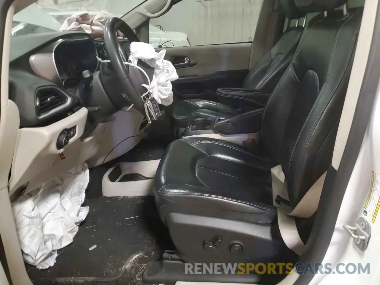 7 Photograph of a damaged car 2C4RC1BG7NR115660 CHRYSLER PACIFICA 2022