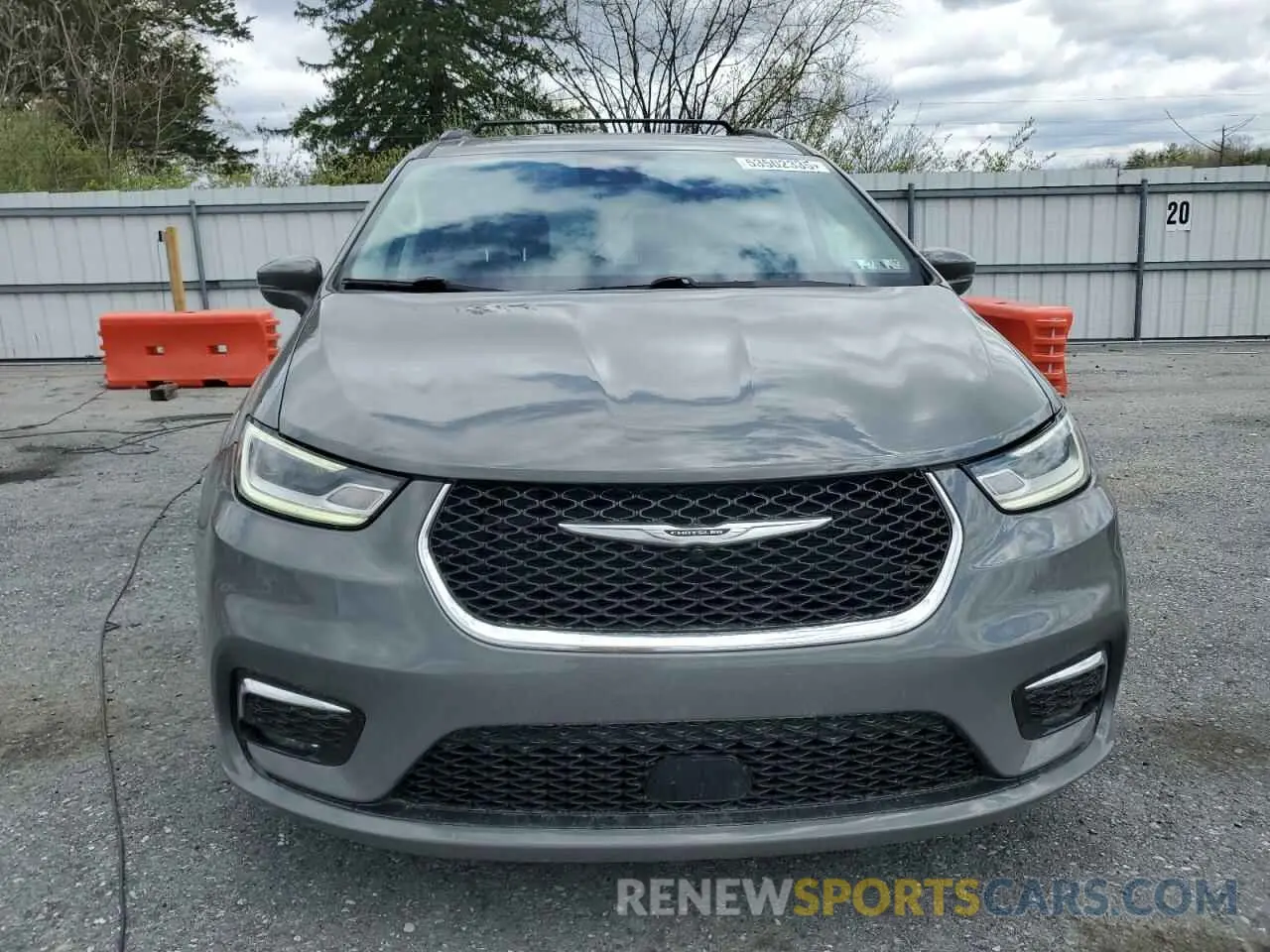 5 Photograph of a damaged car 2C4RC1BG7NR154314 CHRYSLER PACIFICA 2022